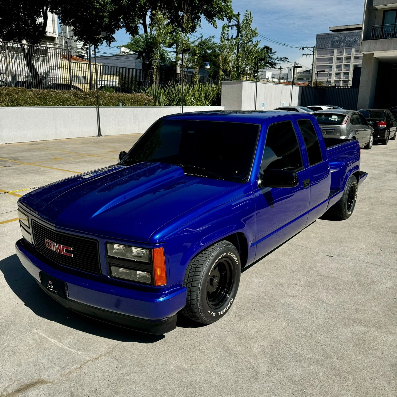 GMC SIERRA 5.7 4X2 CE V8 GASOLINA 2P AUTOMÁTICO