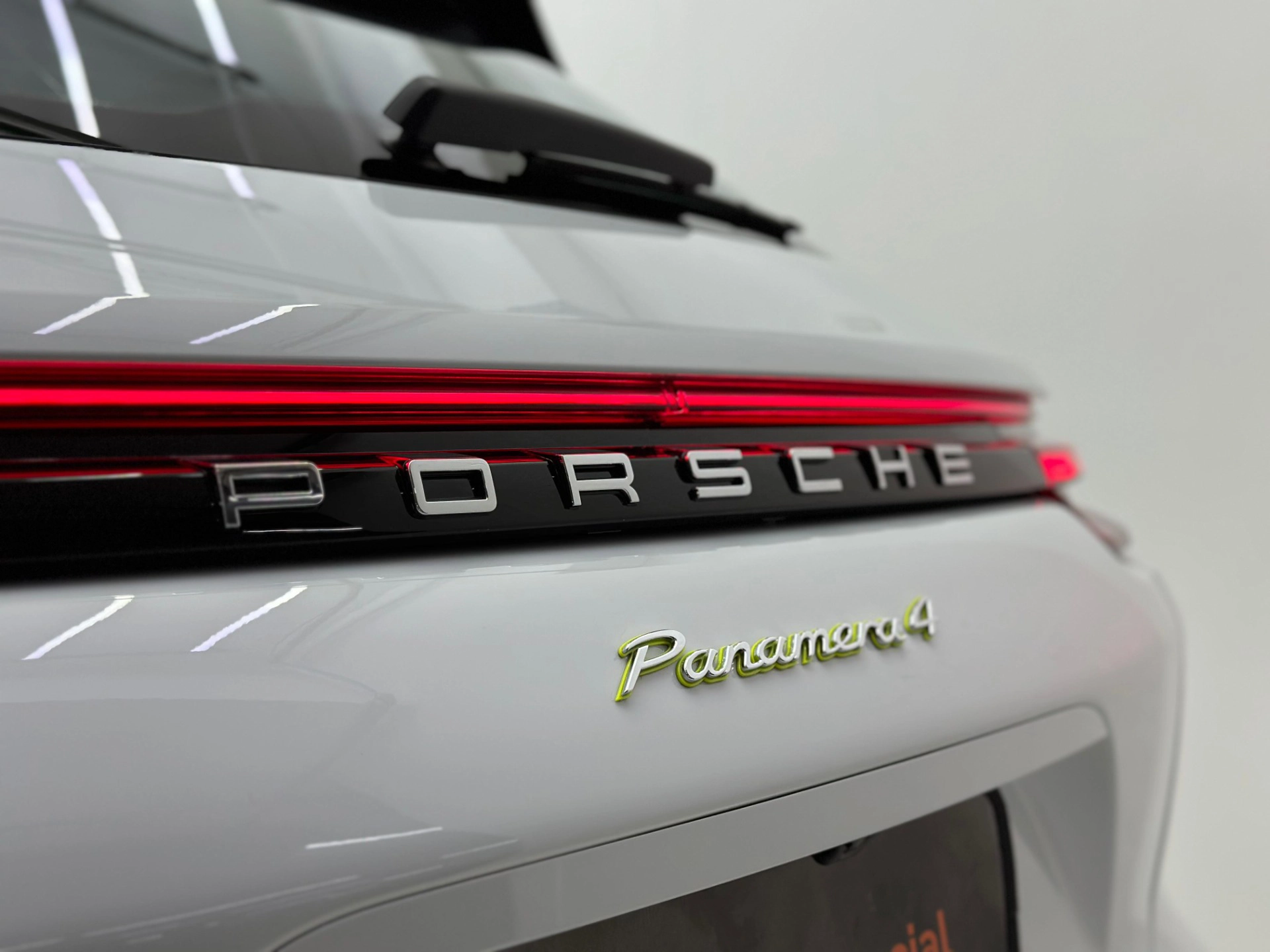 porsche PANAMERA 2.9 V6 E-HYBRID 4 SPORT TURISMO PDK 2020