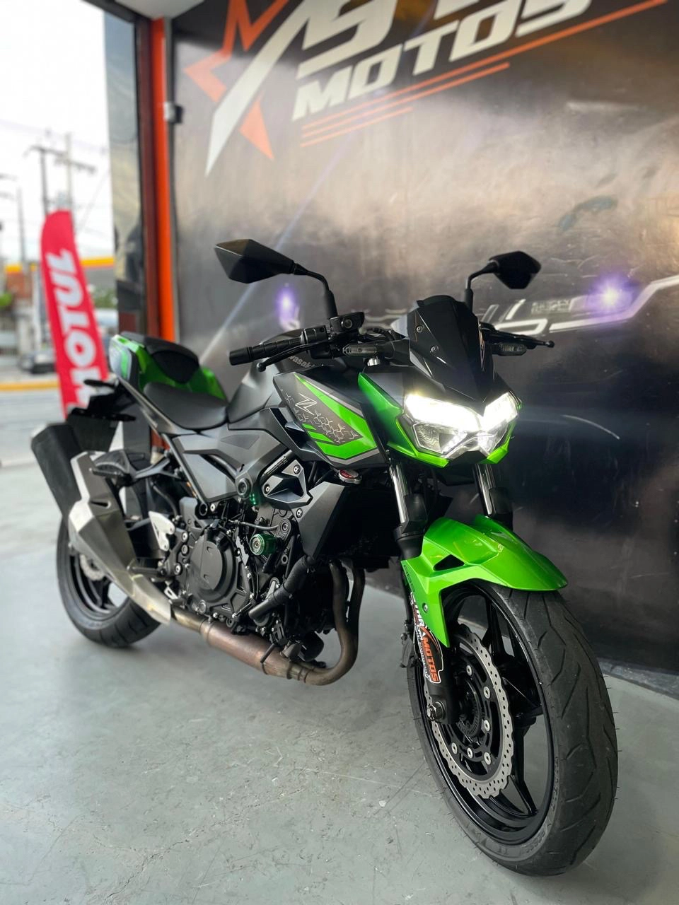 KAWASAKI Z400 Esportiva