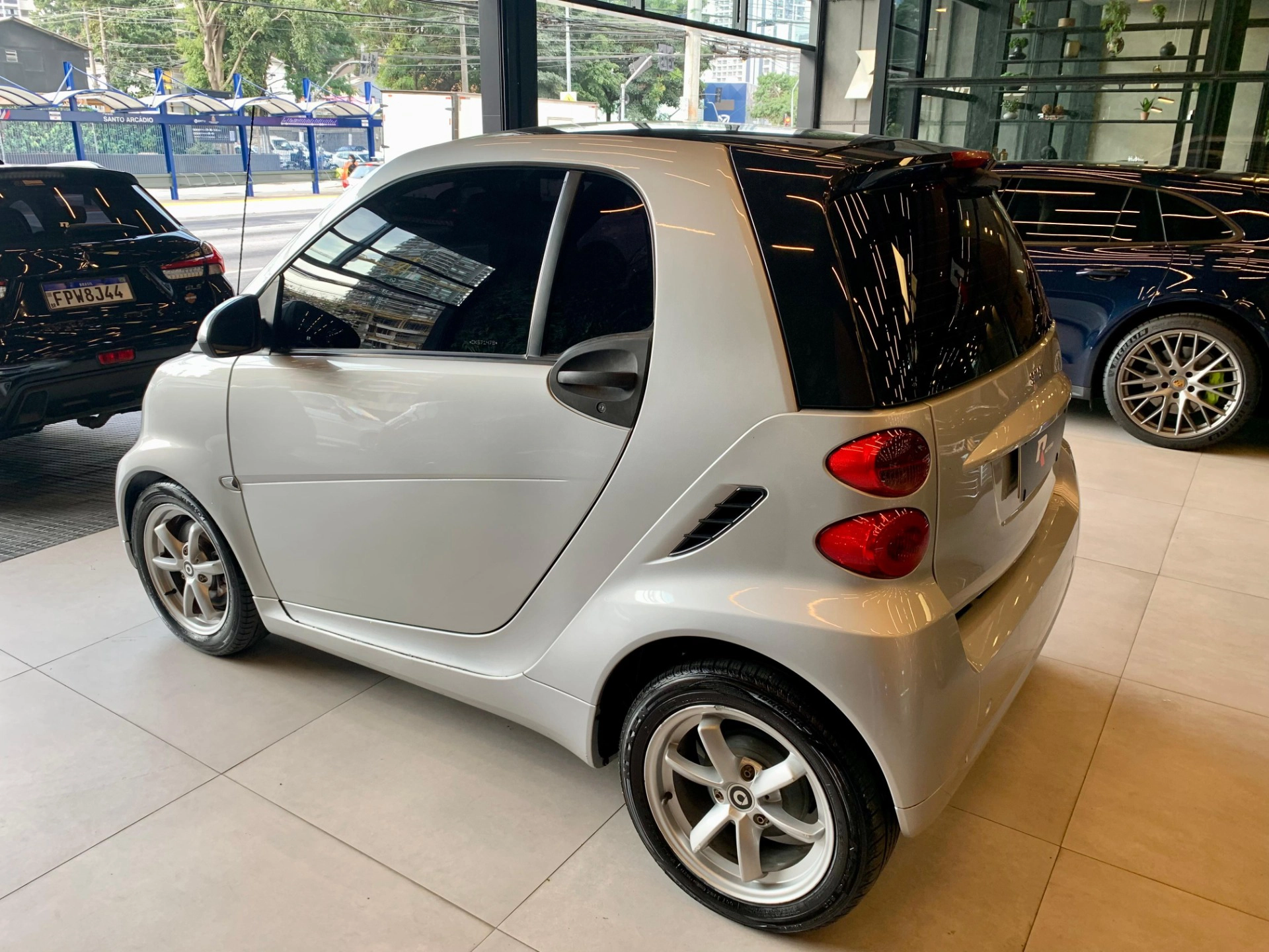 smart FORTWO 1.0 COUPE 3 CILINDROS TURBO GASOLINA 2P AUTOMÁTICO 2012