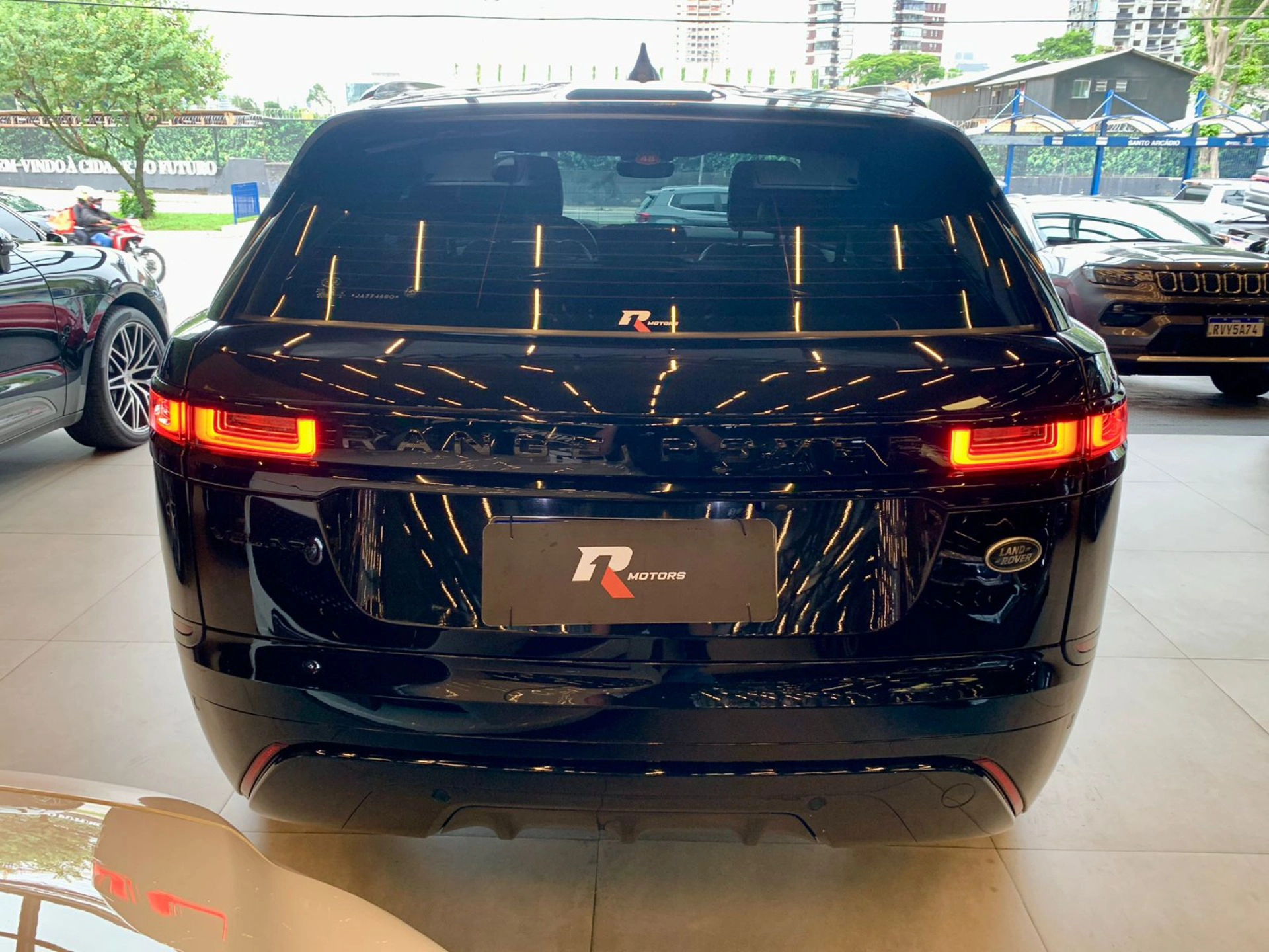 land rover RANGE ROVER VELAR 2.0 P250 GASOLINA R-DYNAMIC SE AUTOMÁTICO 2018