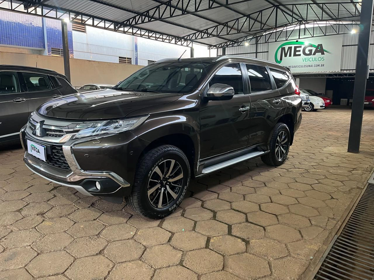 MITSUBISHI PAJERO SPORT 2.4 16V MIVEC TURBO DIESEL HPE AWD AUTOMÁTICO