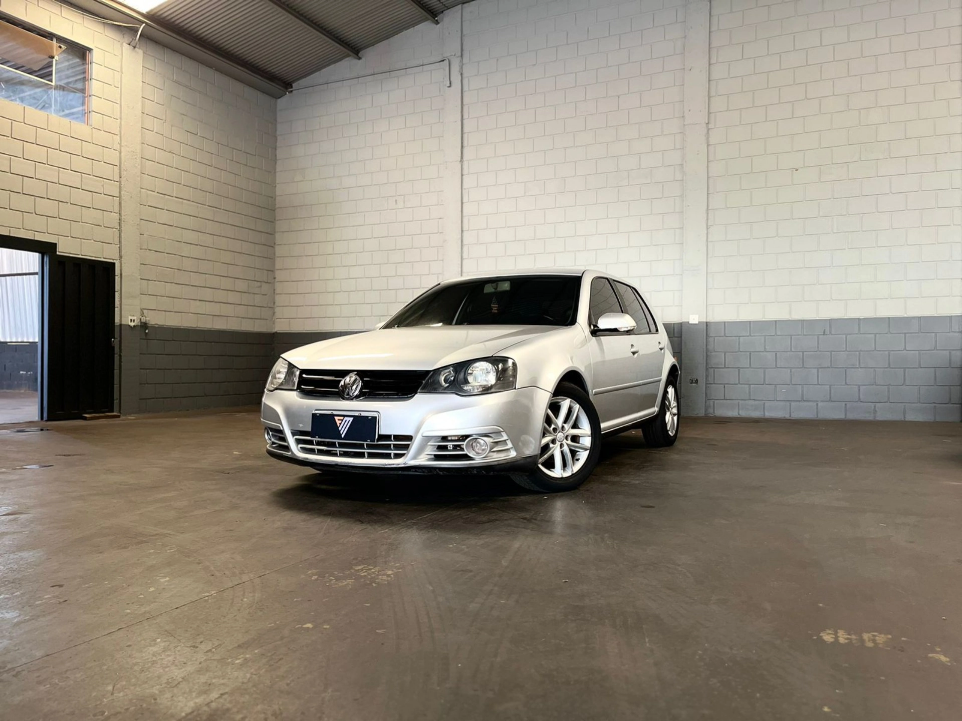 VOLKSWAGEN GOLF 2.0 MI SPORTLINE 8V FLEX 4P TIPTRONIC