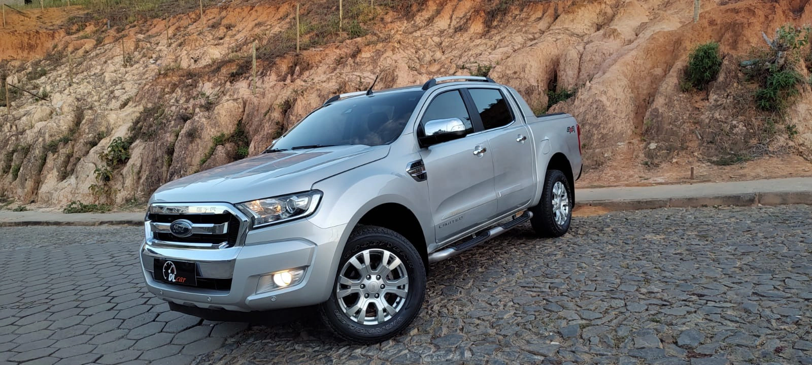 FORD RANGER 3.2 LIMITED 4X4 CD 20V DIESEL 4P AUTOMÁTICO