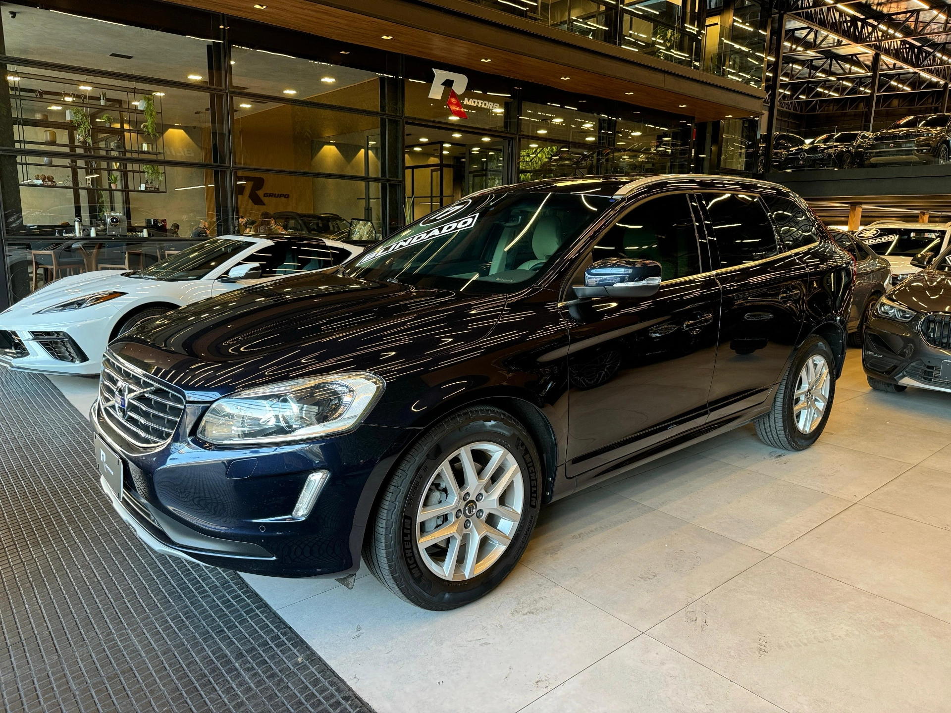 volvo XC60 2.0 T5 MOMENTUM GASOLINA 4P AUTOMÁTICO 2017