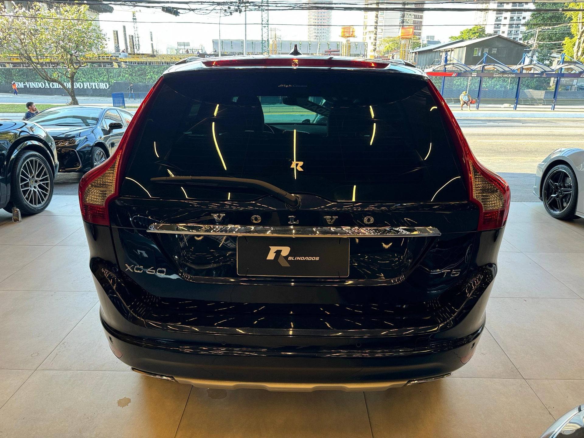 volvo XC60 2.0 T5 MOMENTUM GASOLINA 4P AUTOMÁTICO 2017