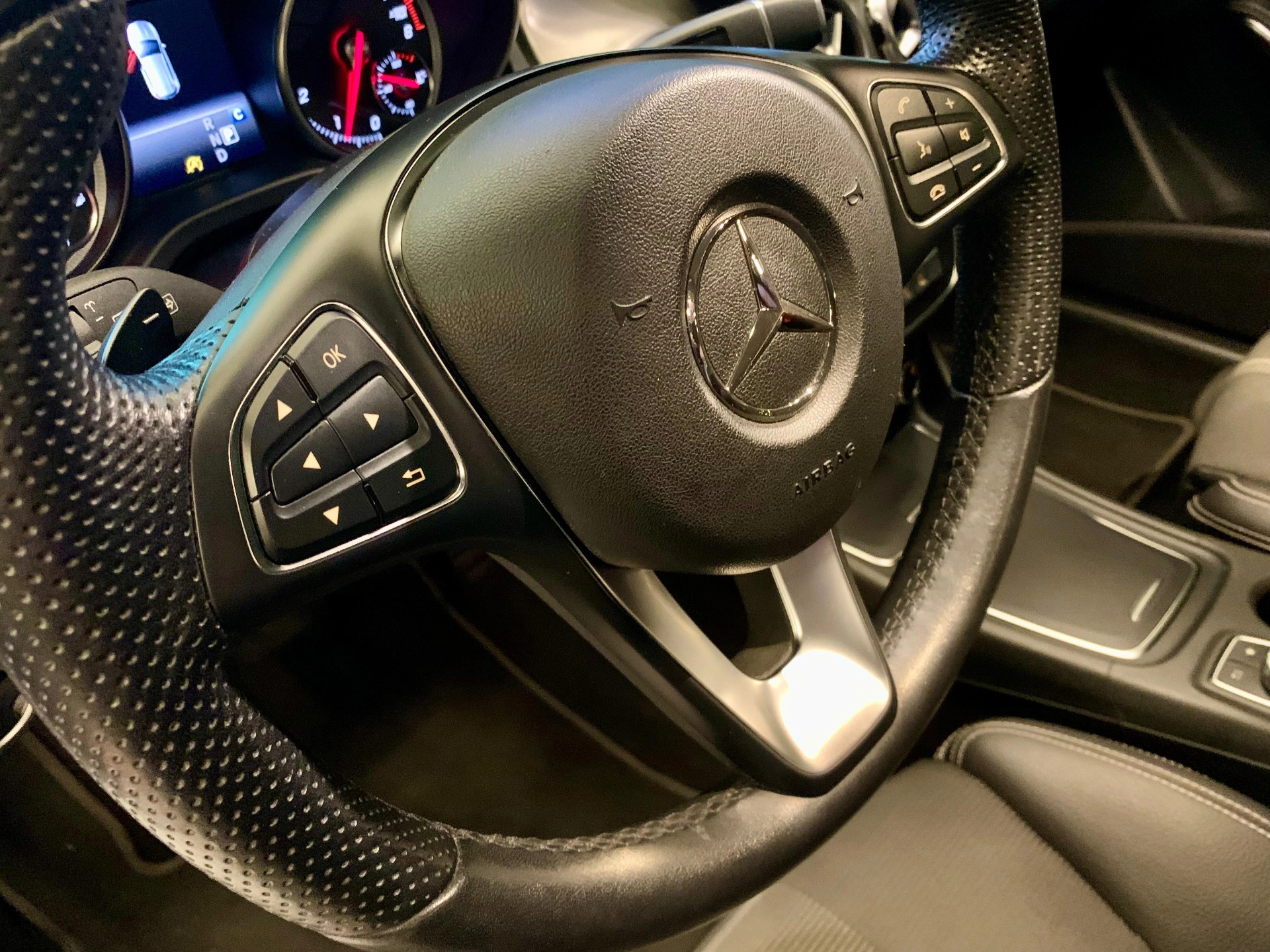 mercedes-benz GLA 200 1.6 CGI FLEX NIGHT 7G-DCT 2019