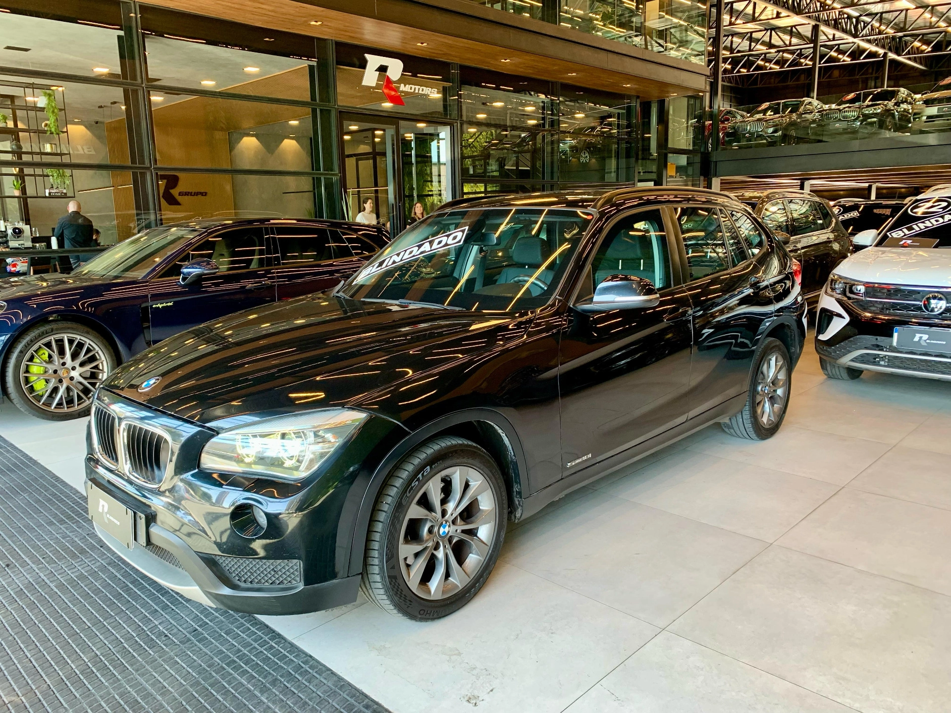 bmw X1 2.0 16V GASOLINA SDRIVE18I 4P AUTOMÁTICO 2013