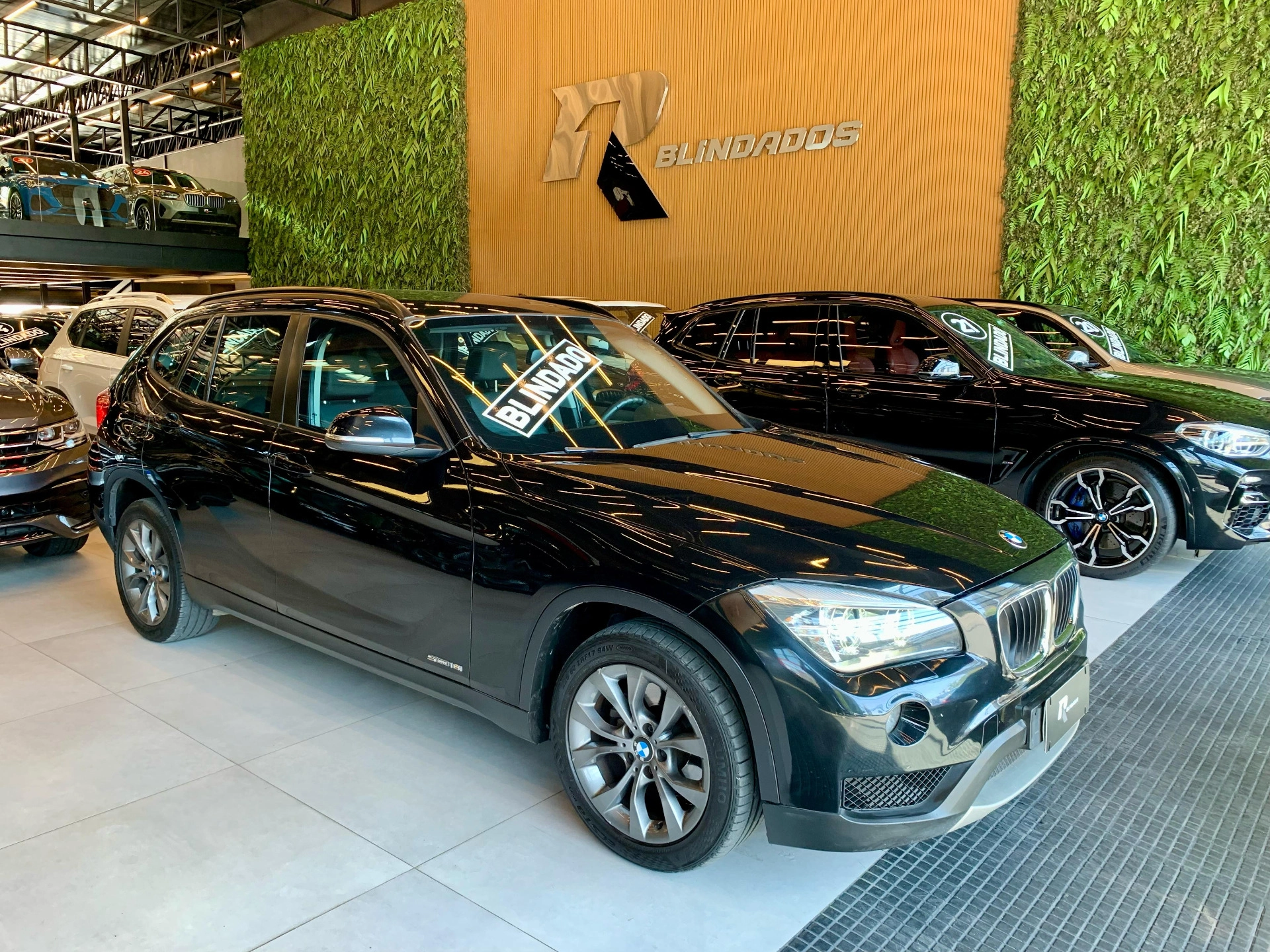 bmw X1 2.0 16V GASOLINA SDRIVE18I 4P AUTOMÁTICO 2013