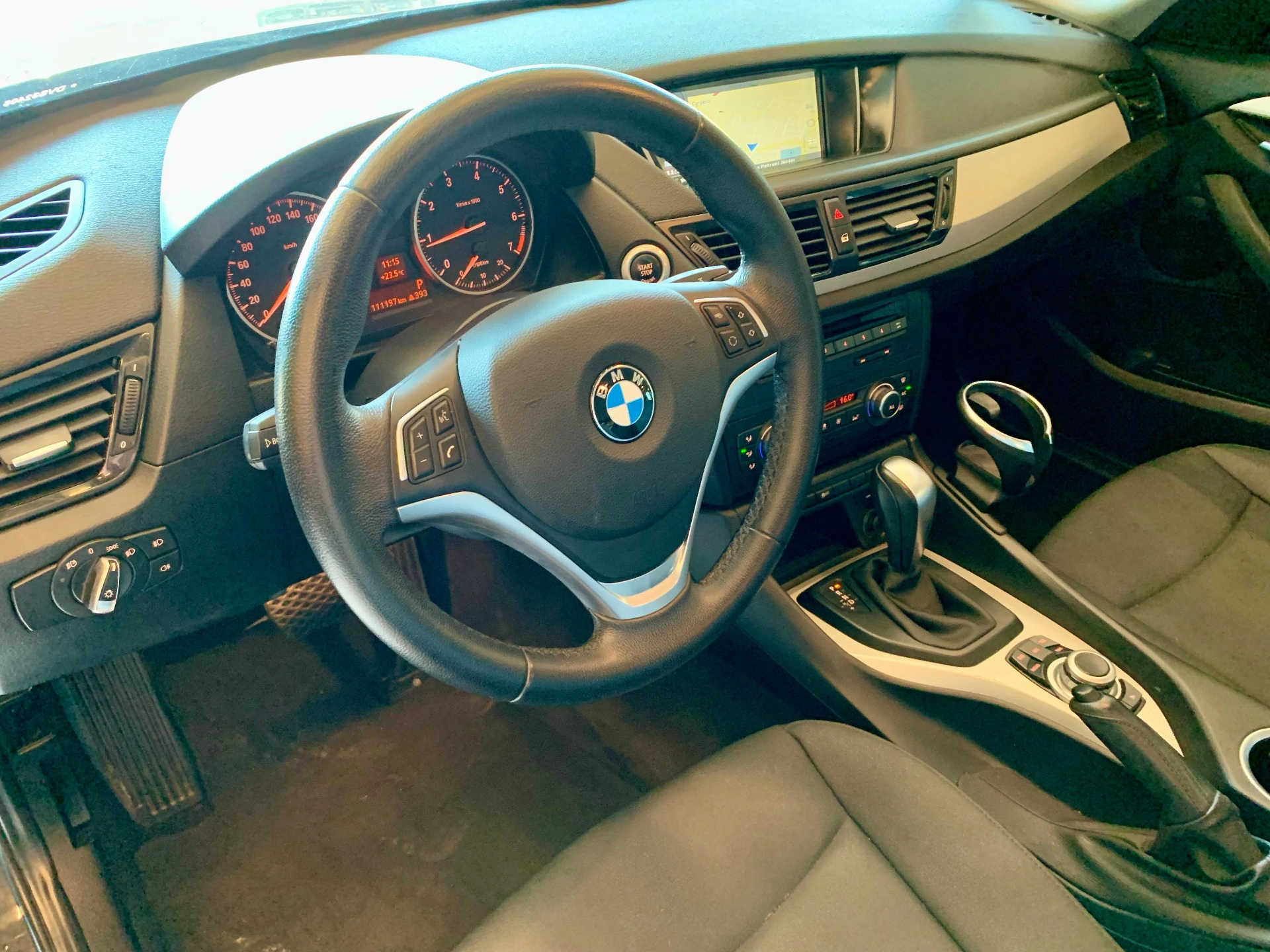 bmw X1 2.0 16V GASOLINA SDRIVE18I 4P AUTOMÁTICO 2013