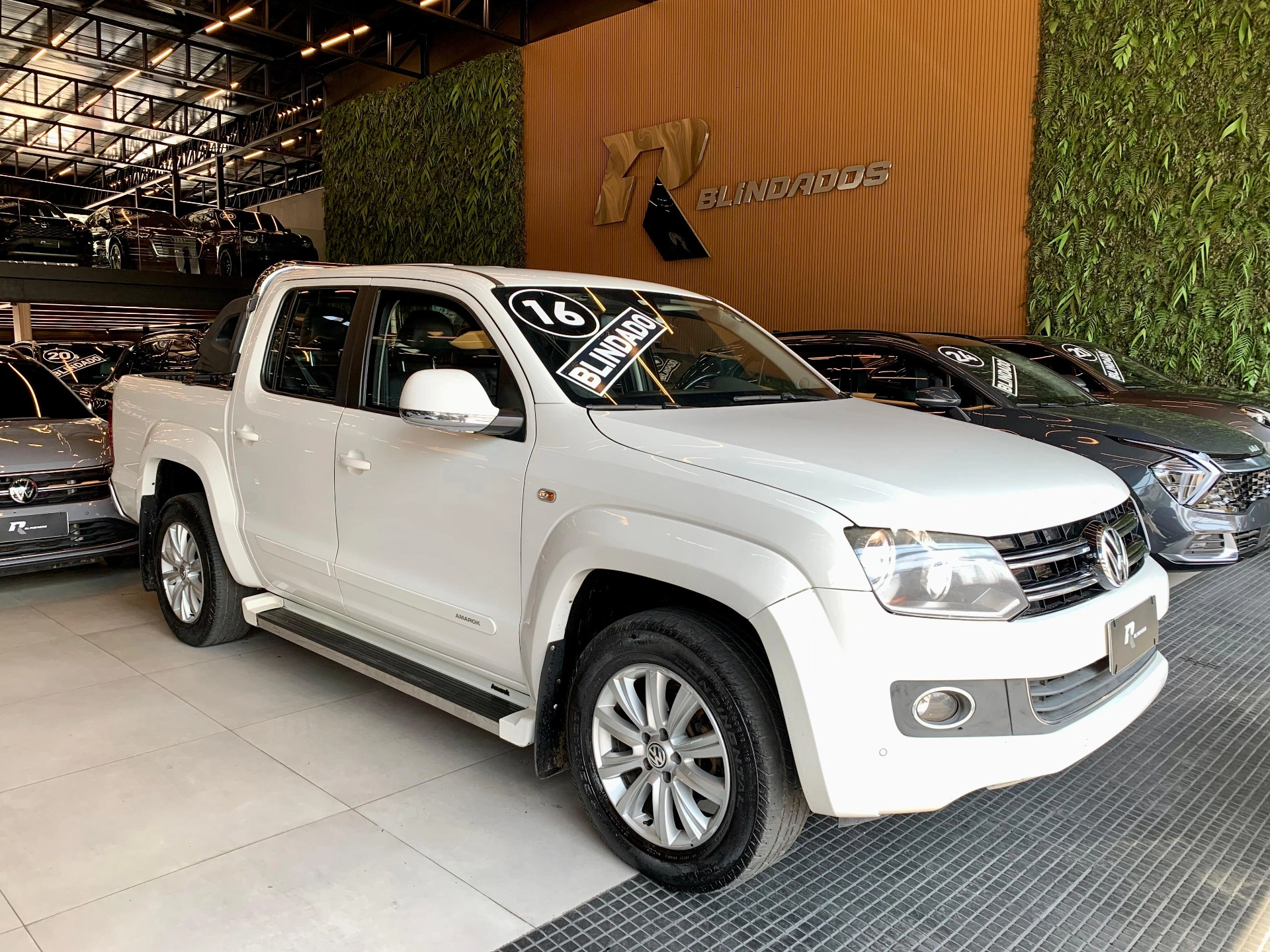 volkswagen AMAROK 2.0 HIGHLINE 4X4 CD 16V TURBO INTERCOOLER DIESEL 4P AUTOMÁTICO 2016