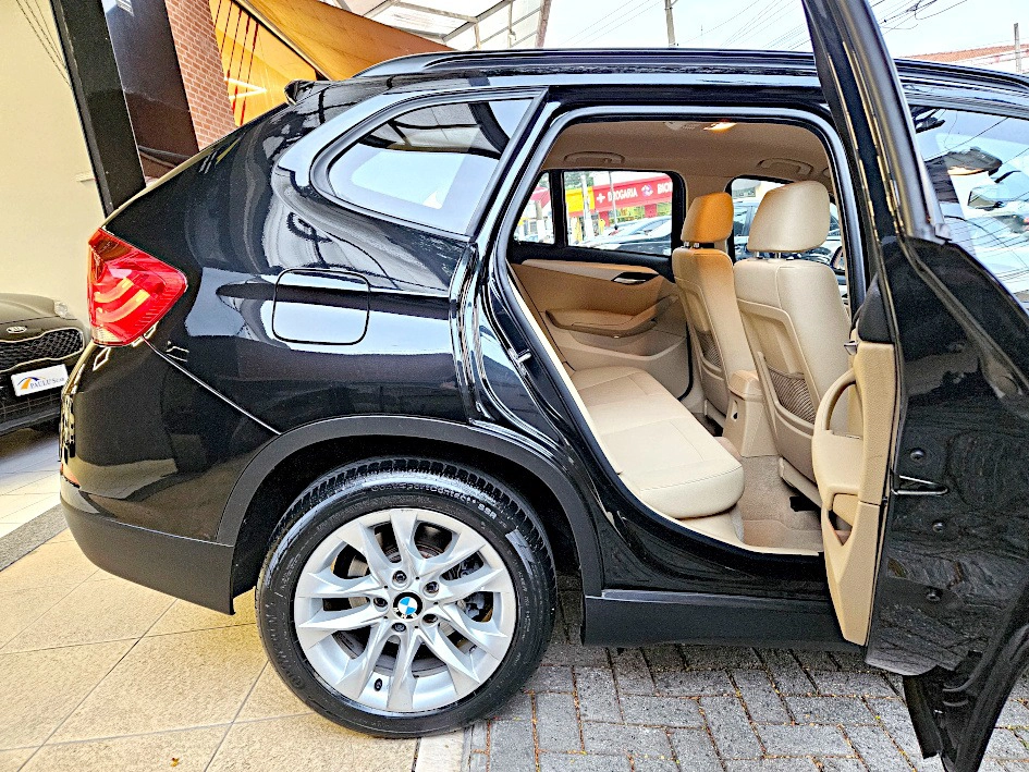 bmw X1 2.0 16V TURBO ACTIVEFLEX SDRIVE20I 4P AUTOMÁTICO 2015