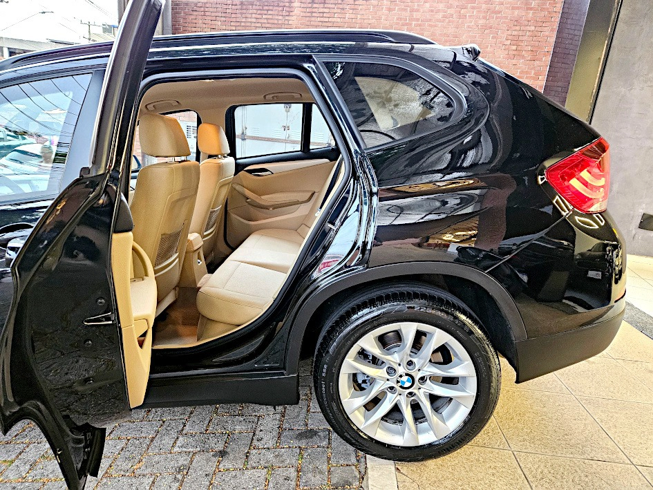 bmw X1 2.0 16V TURBO ACTIVEFLEX SDRIVE20I 4P AUTOMÁTICO 2015