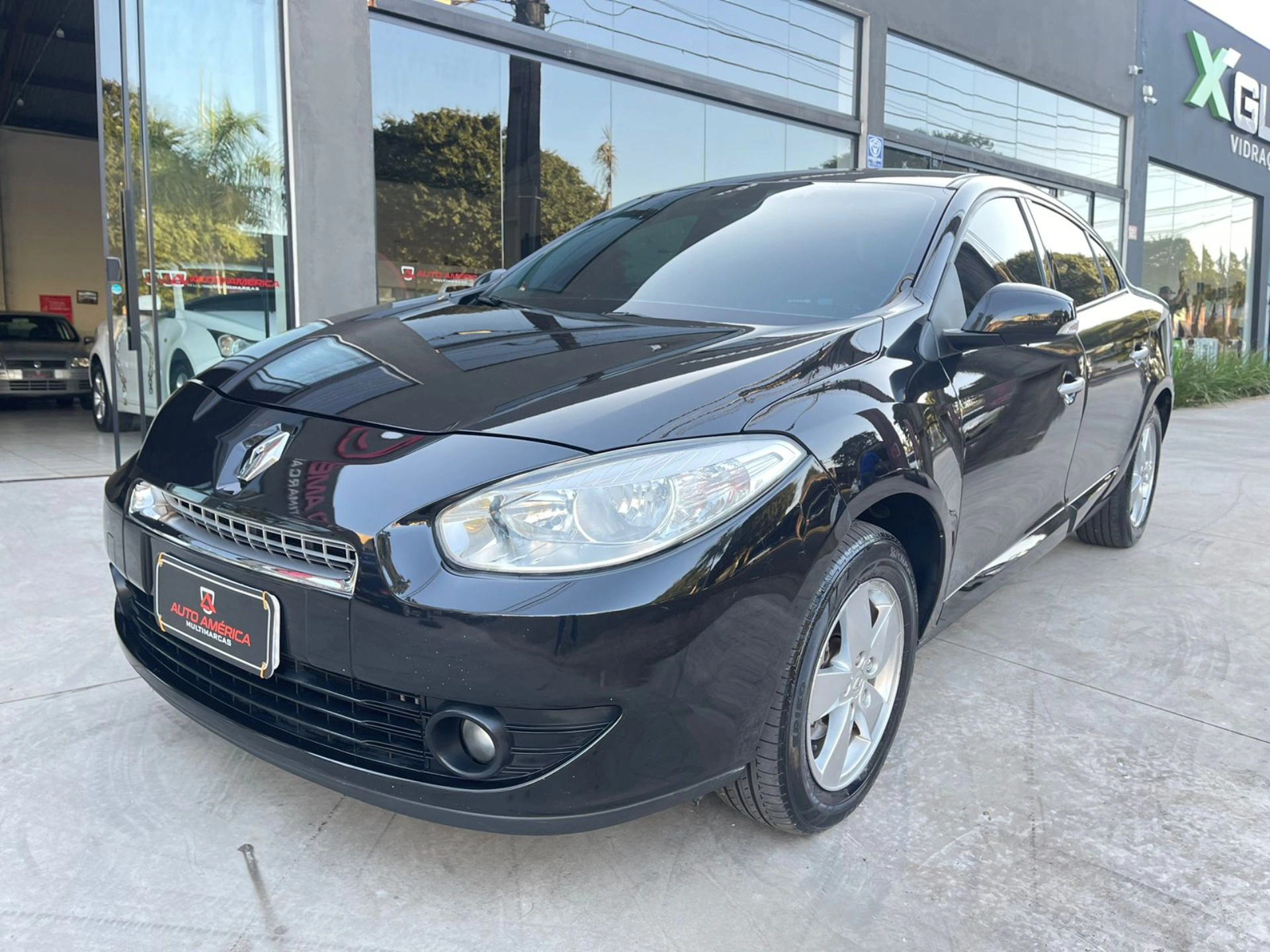 RENAULT FLUENCE 2.0 DYNAMIQUE 16V FLEX 4P AUTOMÁTICO