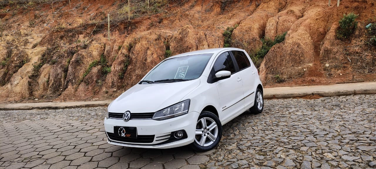 VOLKSWAGEN FOX 1.6 MSI HIGHLINE 16V FLEX 4P MANUAL