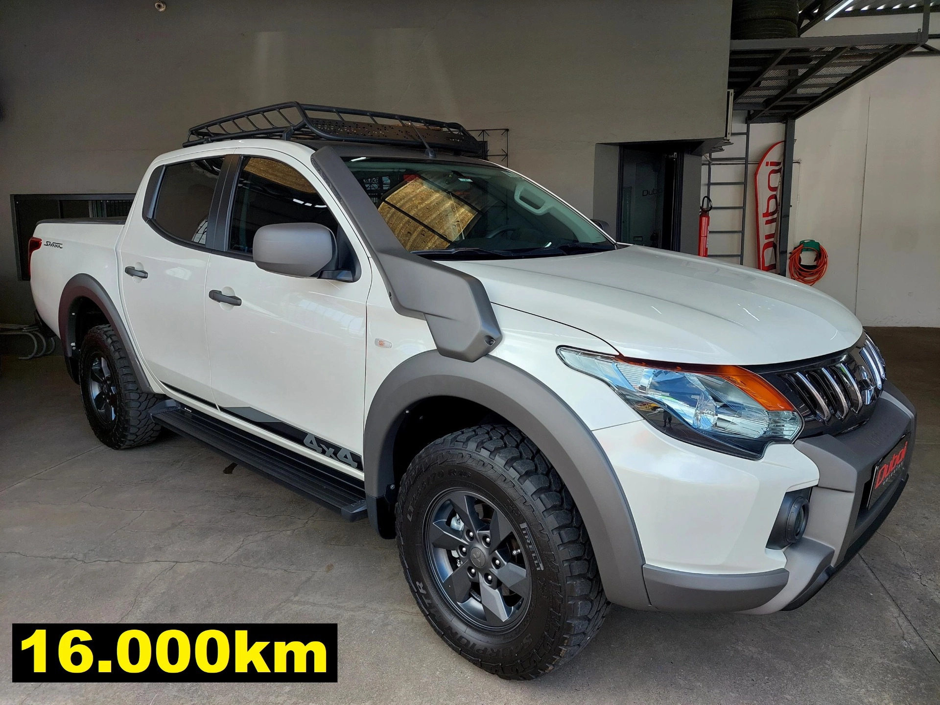 MITSUBISHI L200 TRITON 2.4 16V TURBO DIESEL SAVANA GLS CD 4X4 AUTOMÁTICO