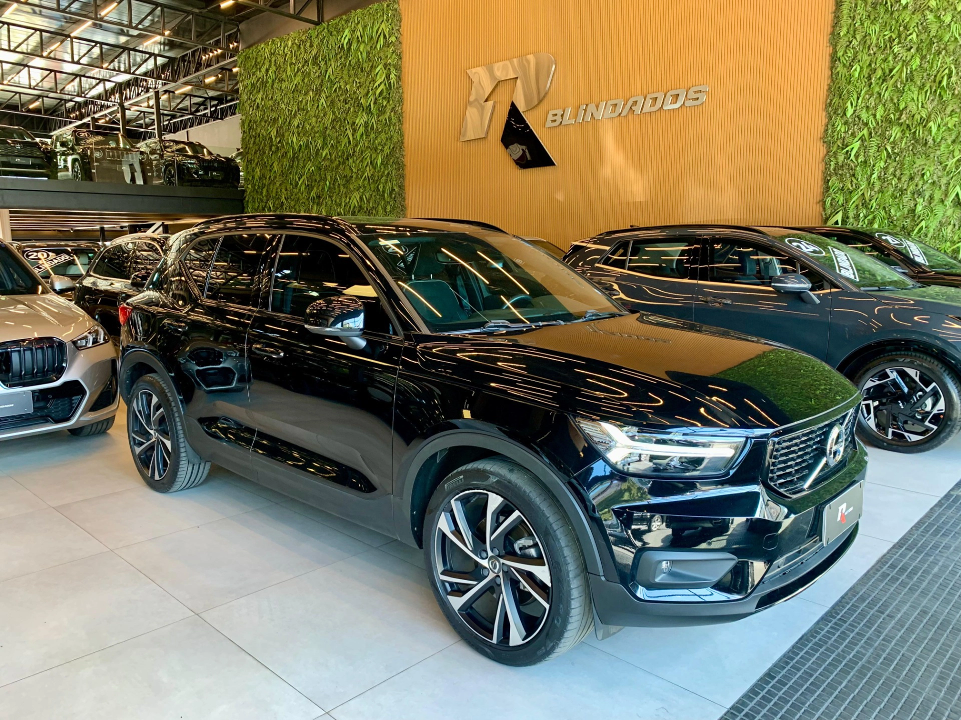 volvo XC40 2.0 T5 GASOLINA R-DESIGN AWD GEARTRONIC 2018