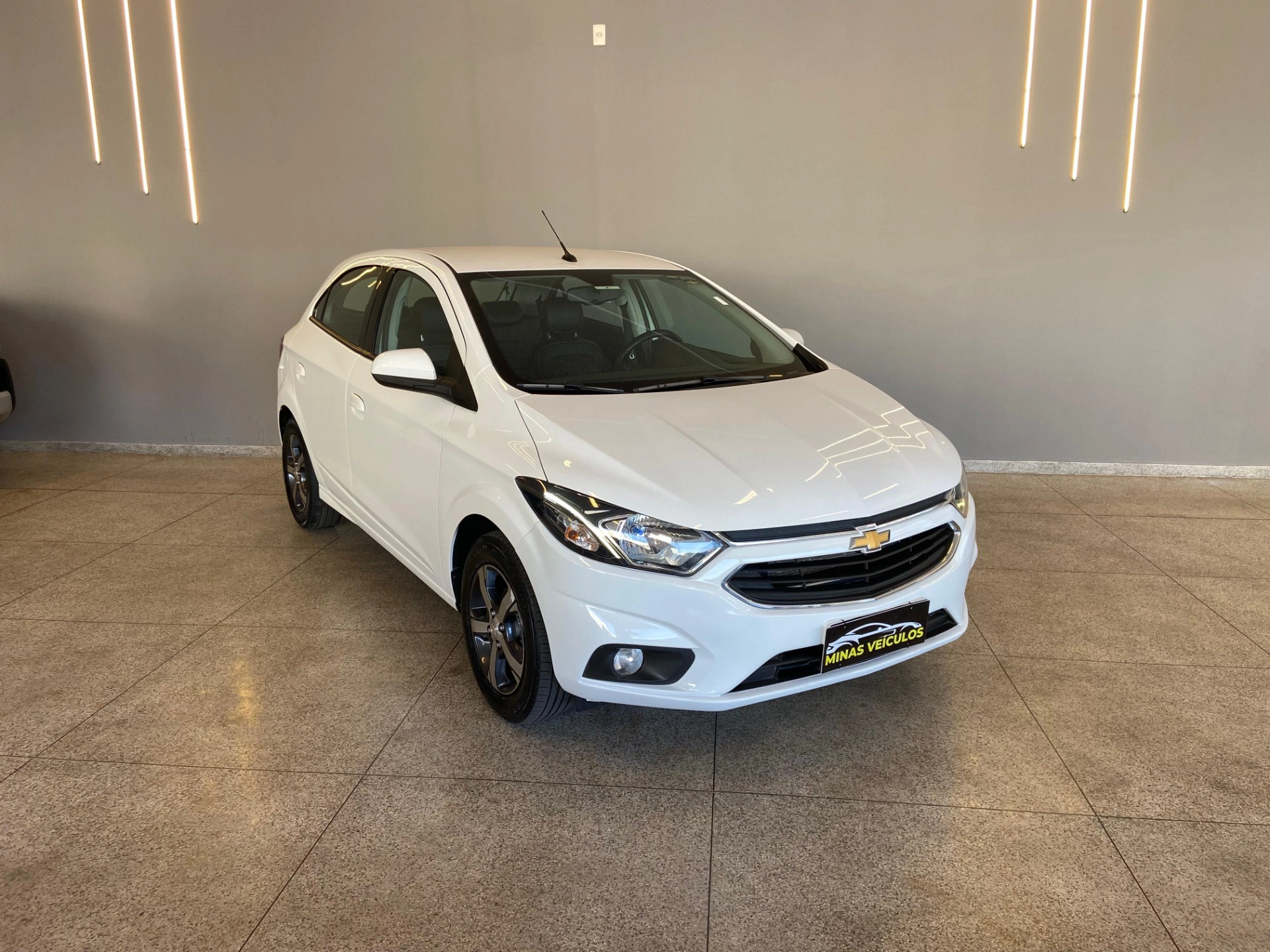 CHEVROLET ONIX 1.4 MPFI LTZ 8V FLEX 4P AUTOMÁTICO