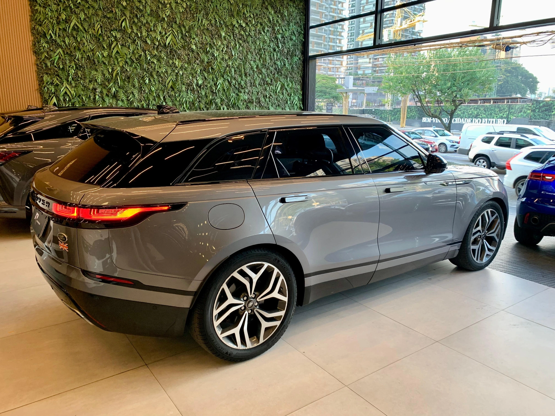 land rover RANGE ROVER VELAR 2.0 P300 GASOLINA R-DYNAMIC SE AUTOMÁTICO 2020