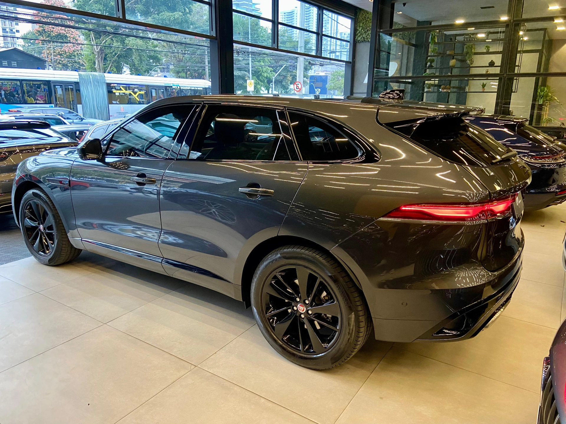 jaguar F-PACE 3.0 P340 MHEV R-DYNAMIC SE AWD AUTOMÁTICO 2021