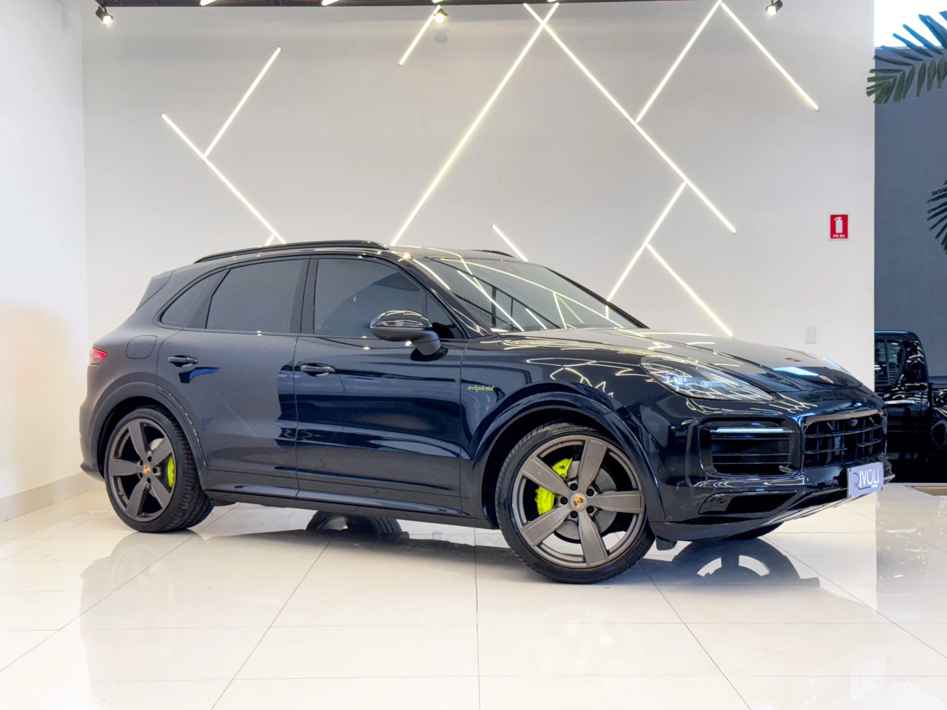 PORSCHE CAYENNE 3.0 V6 E-HYBRID PLATINUM EDITION AWD TIPTRONIC S