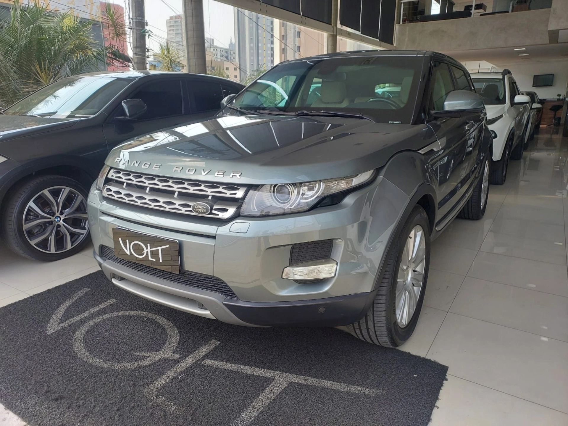 LAND ROVER RANGE ROVER EVOQUE 2.0 PRESTIGE 4WD 16V GASOLINA 4P AUTOMÁTICO