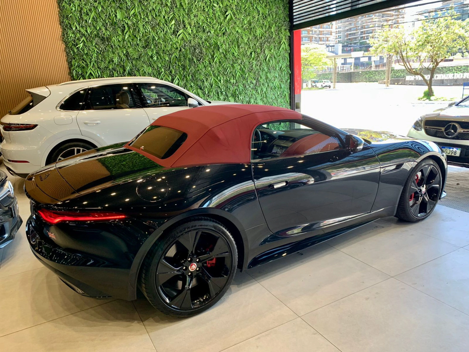 jaguar F-TYPE 2.0 P300 GASOLINA R-DYNAMIC CABRIO AUTOMÁTICO 2022