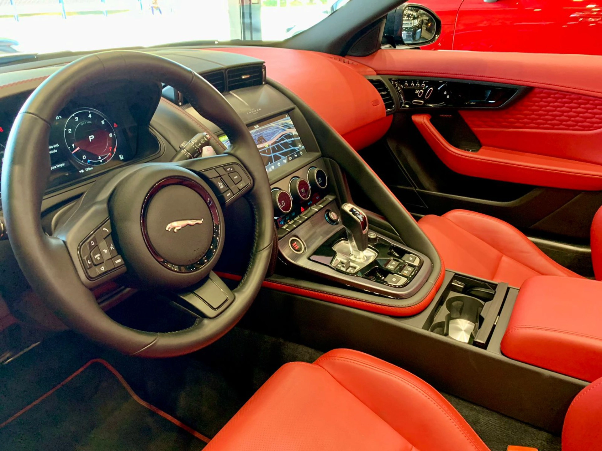 jaguar F-TYPE 2.0 P300 GASOLINA R-DYNAMIC CABRIO AUTOMÁTICO 2022