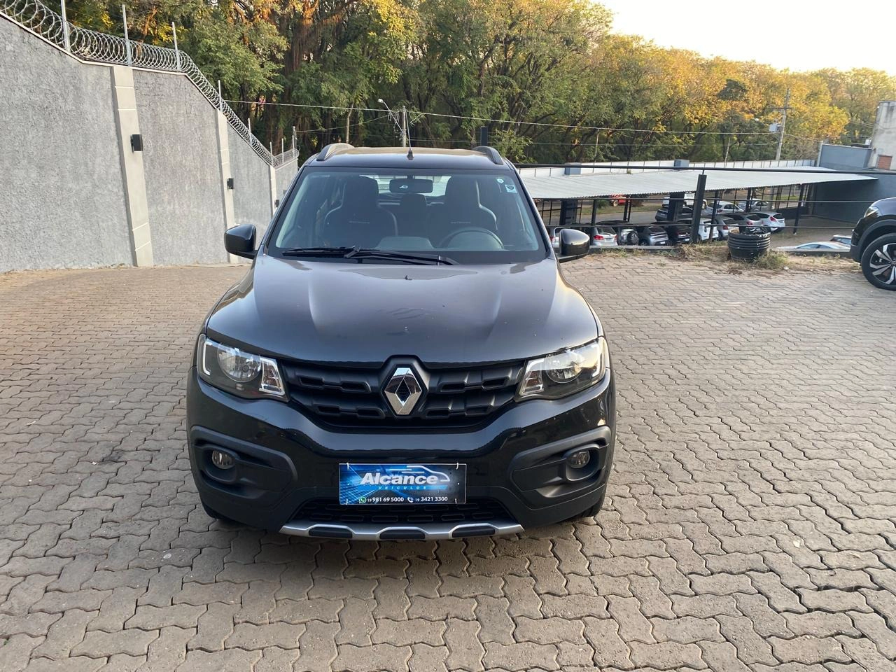 RENAULT KWID 1.0 12V SCE FLEX OUTSIDER MANUAL