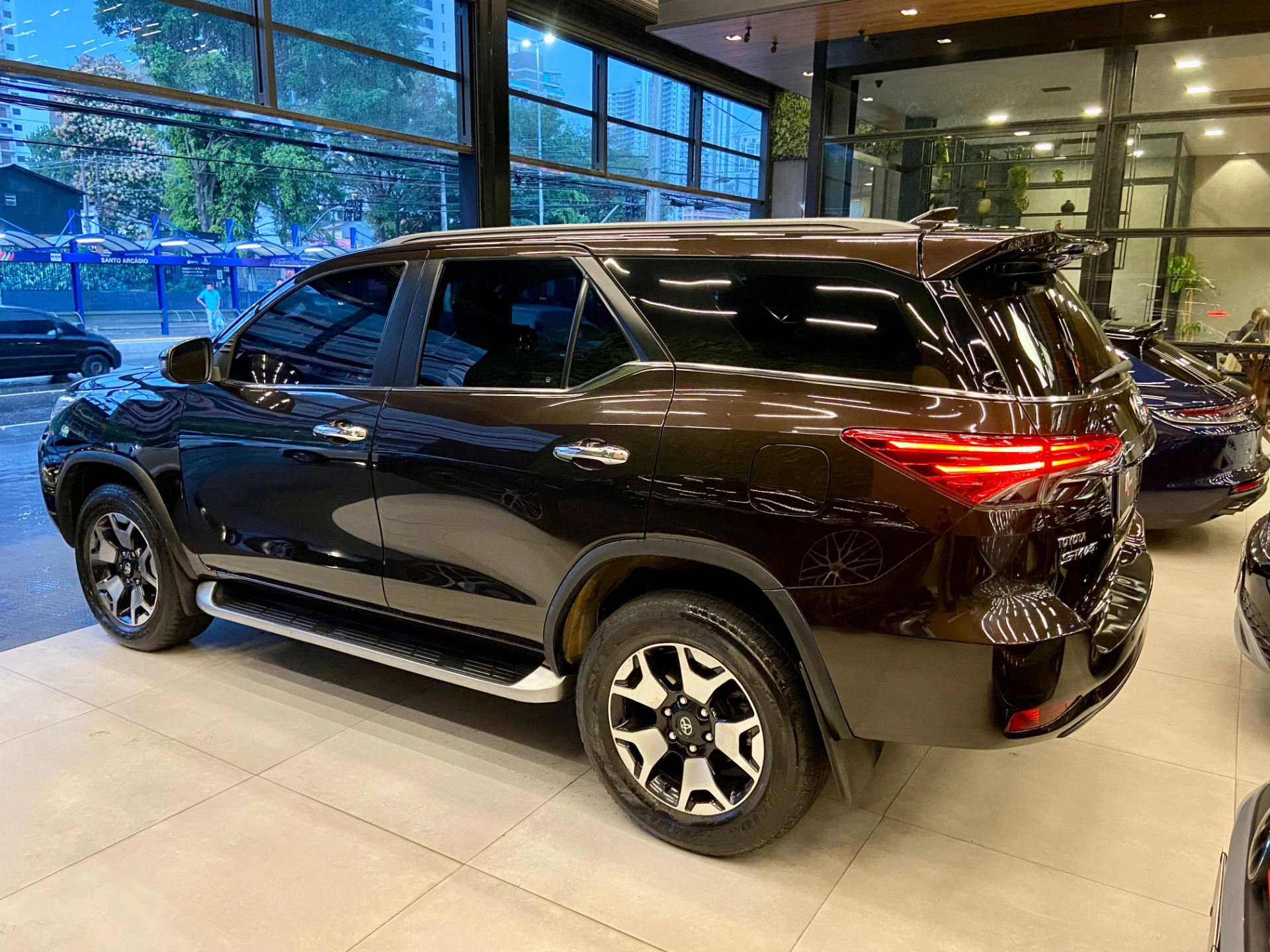 toyota HILUX SW4 2.8 SRX DIAMOND 4X4 7 LUGARES 16V TURBO INTERCOOLER DIESEL 4P AUTOMÁTICO 2019