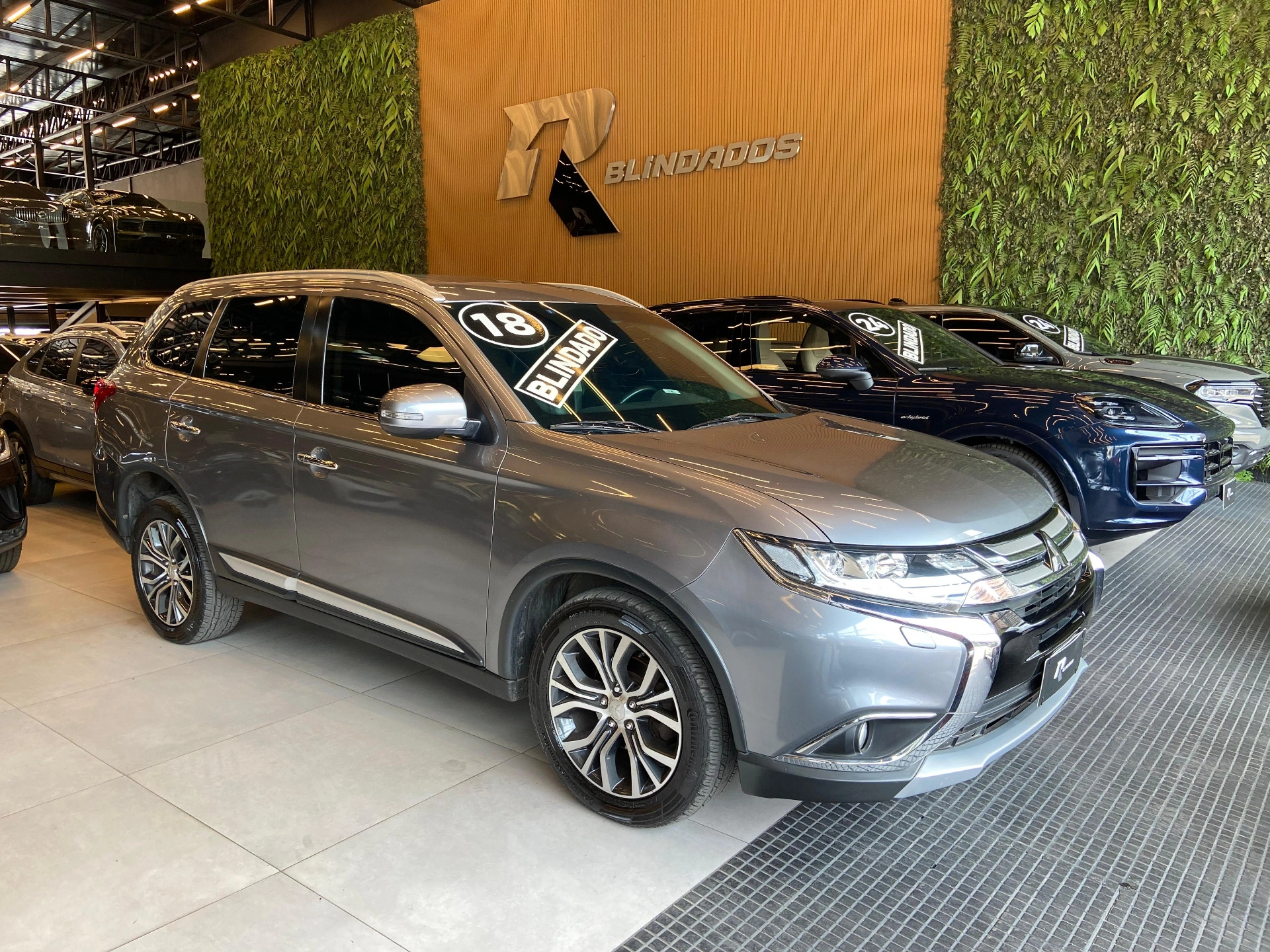 mitsubishi OUTLANDER 2.2 4X4 16V DIESEL 4P AUTOMÁTICO 2018