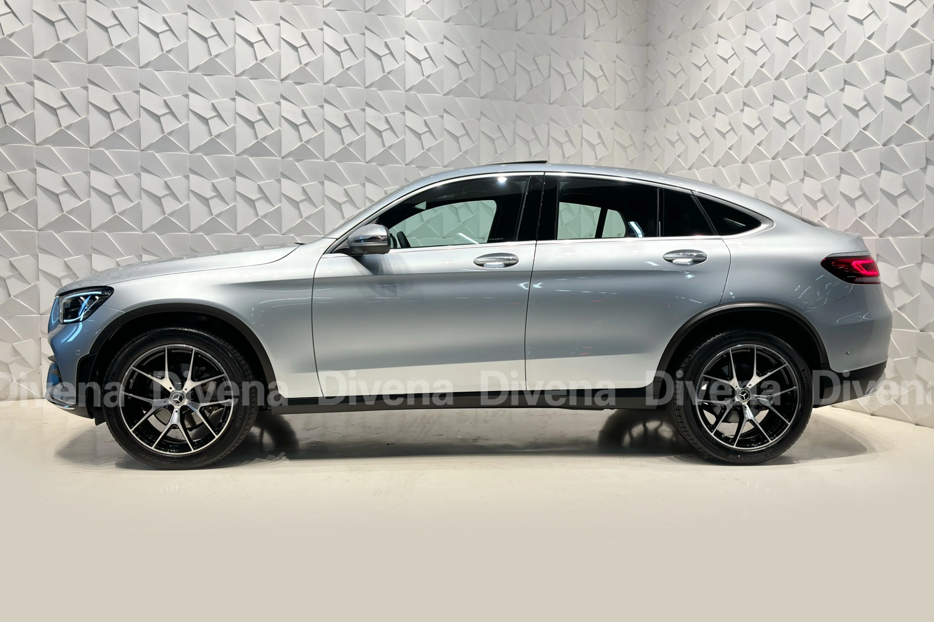 mercedes-benz GLC 300 2.0 CGI GASOLINA COUPÉ AMG LINE 4MATIC 9G-TRONIC 2023