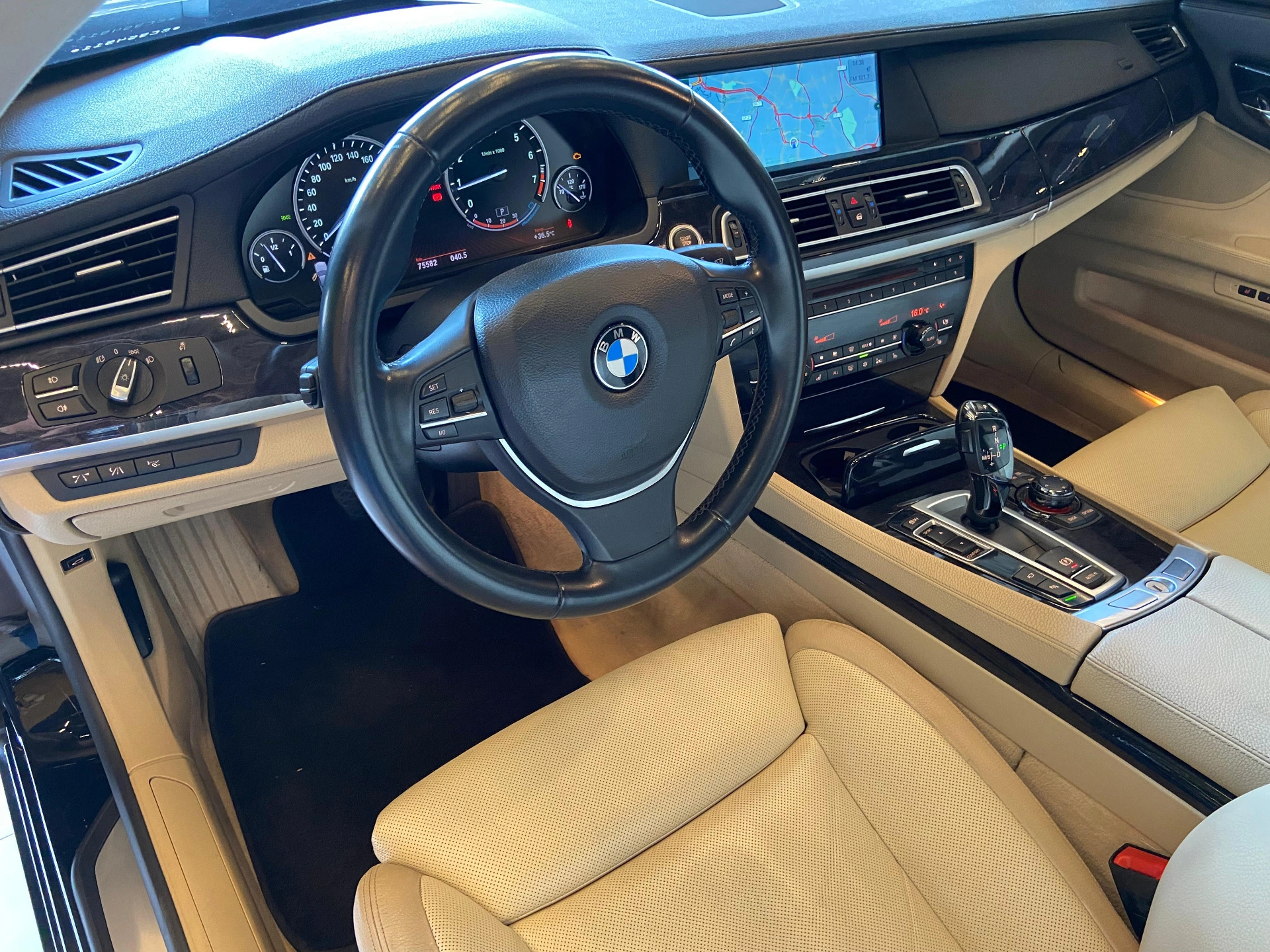 bmw 750I 4.4 UNIQUE SEDAN V8 32V GASOLINA 4P AUTOMÁTICO 2011