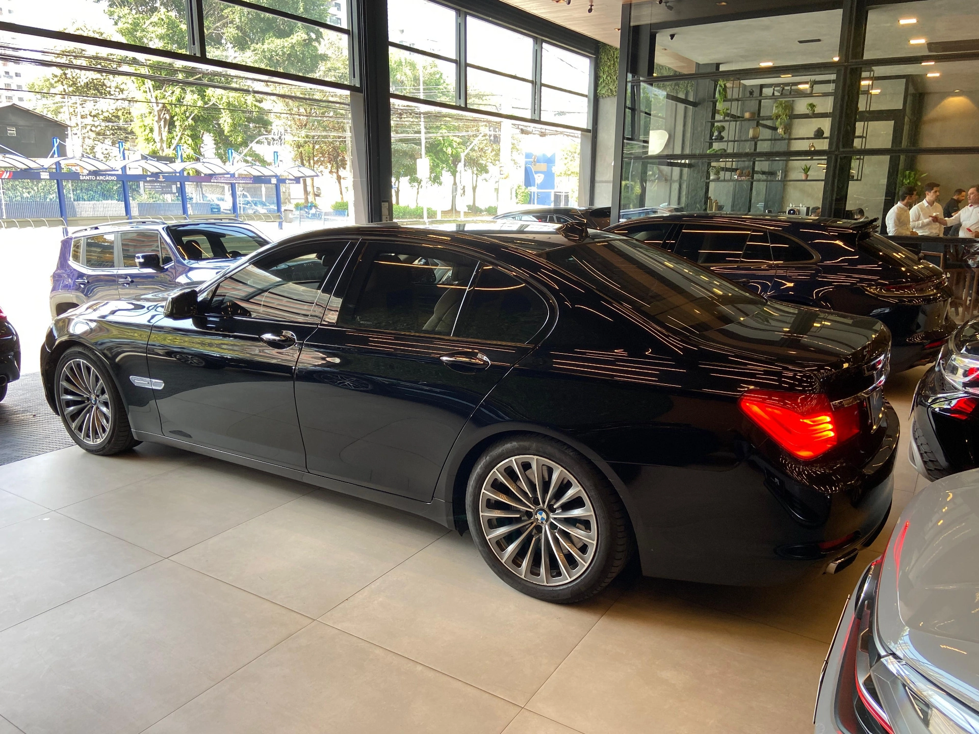 bmw 750I 4.4 UNIQUE SEDAN V8 32V GASOLINA 4P AUTOMÁTICO 2011