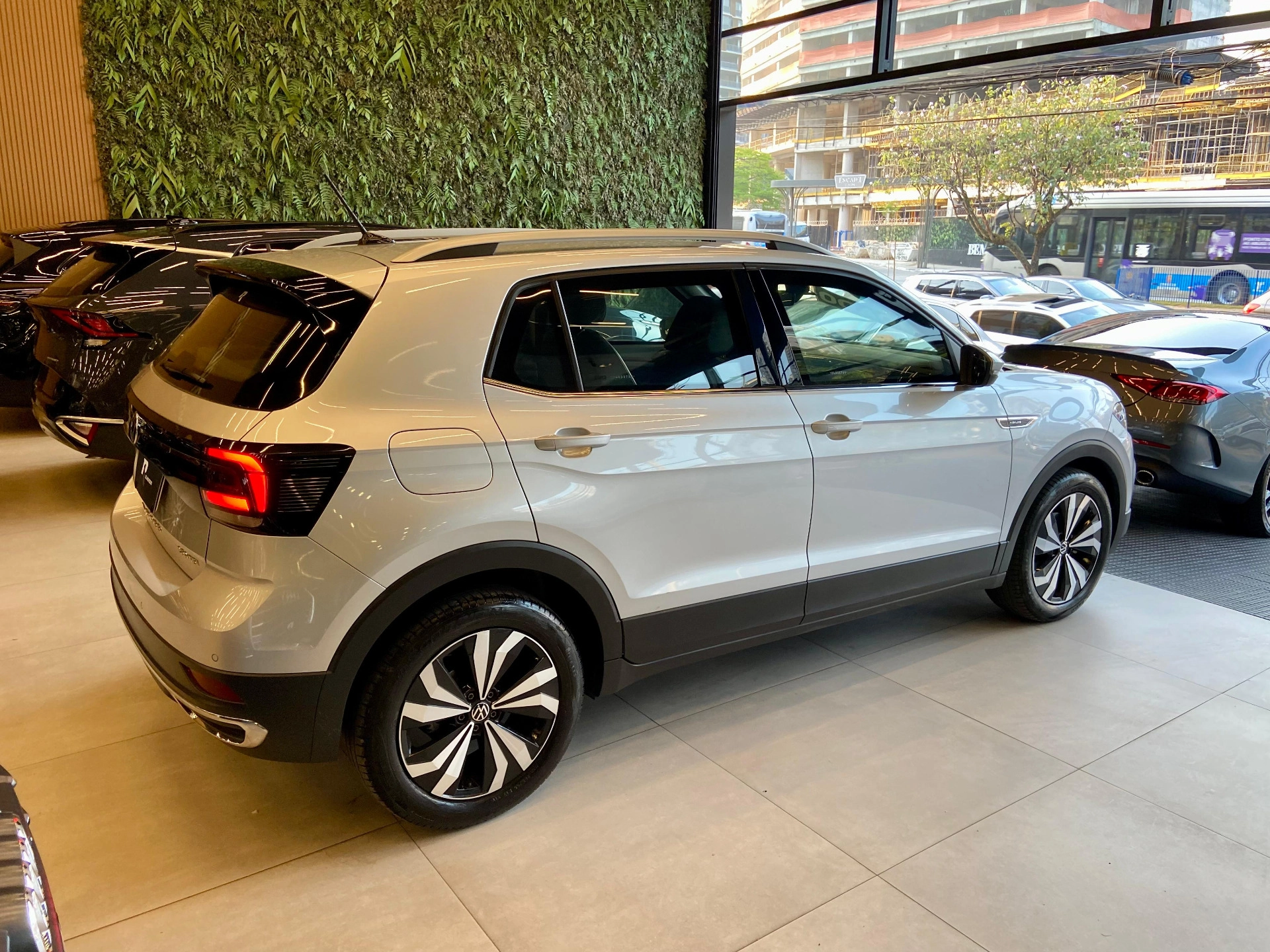 volkswagen T-CROSS 1.4 250 TSI TOTAL FLEX HIGHLINE AUTOMÁTICO 2023