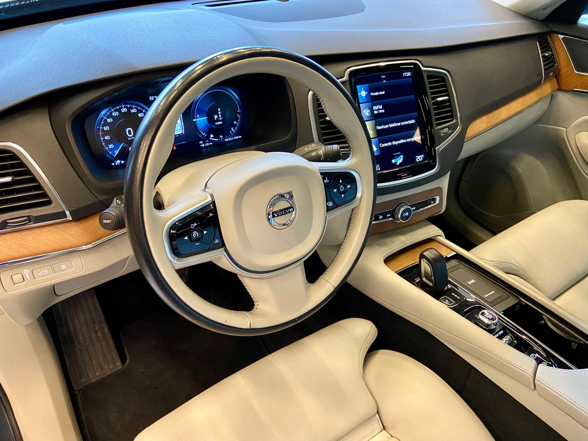 volvo XC90 2.0 T8 HYBRID MOMENTUM AWD GEARTRONIC 2021