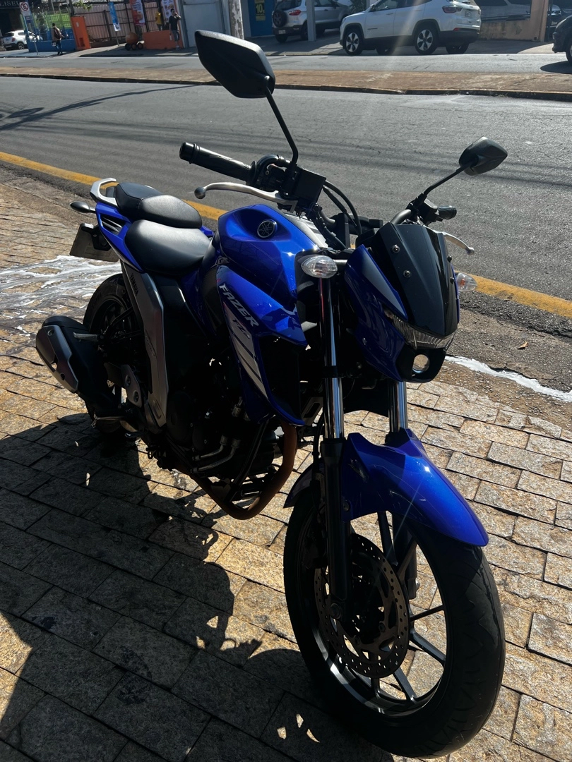 YAMAHA FZ25 FAZER ABS Street