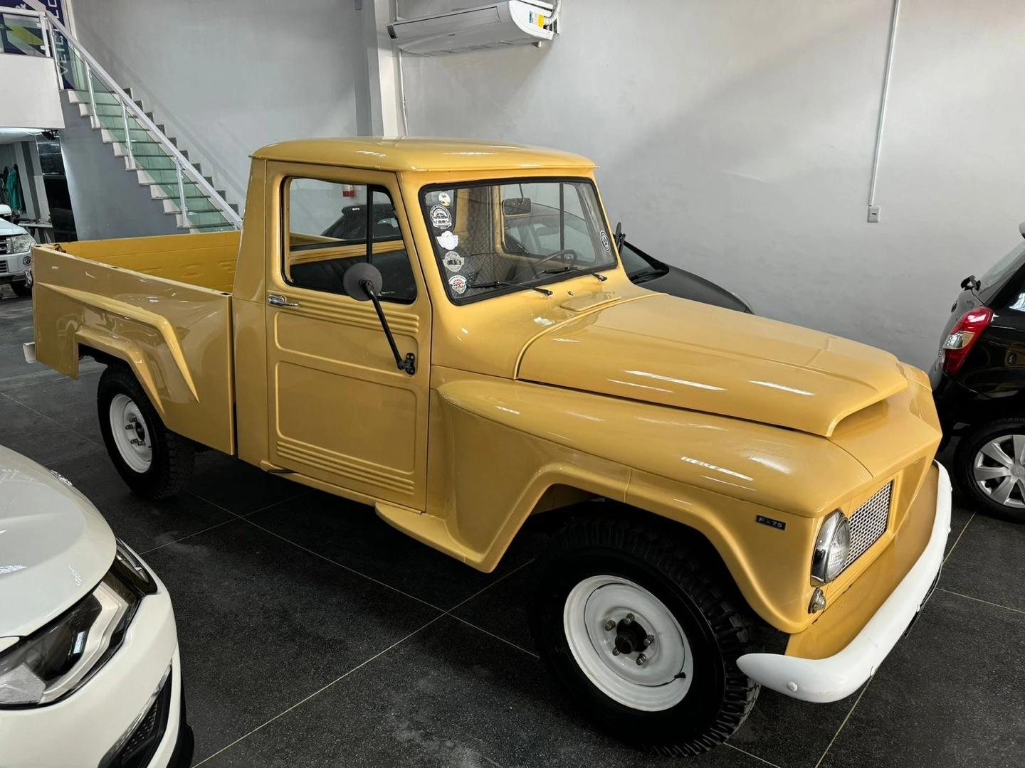 FORD F-75 2.3 4X2 PICK-UP MANUAL