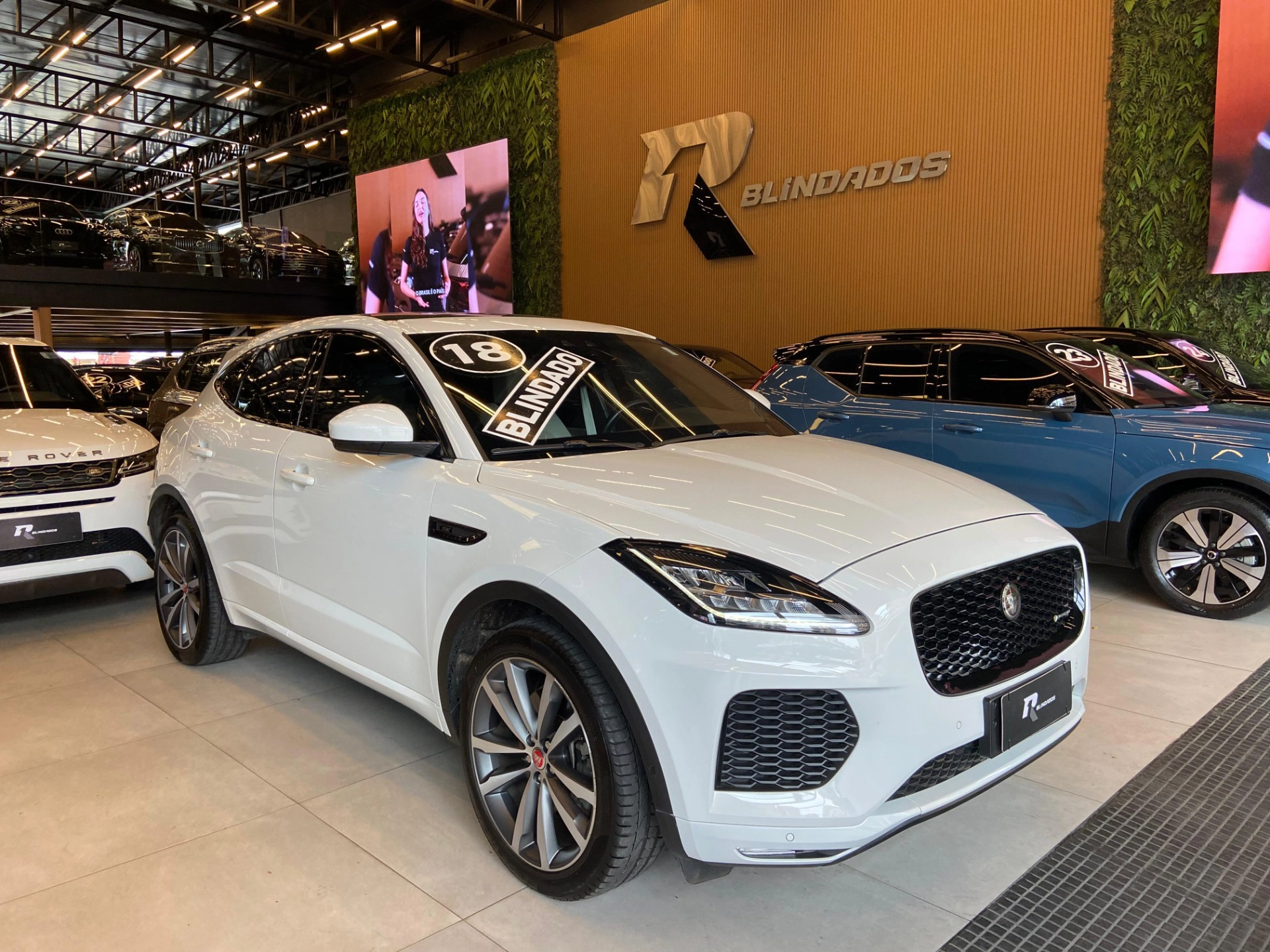 jaguar E-PACE 2.0 16V P300 GASOLINA R-DYNAMIC SE AWD AUTOMÁTICO 2018