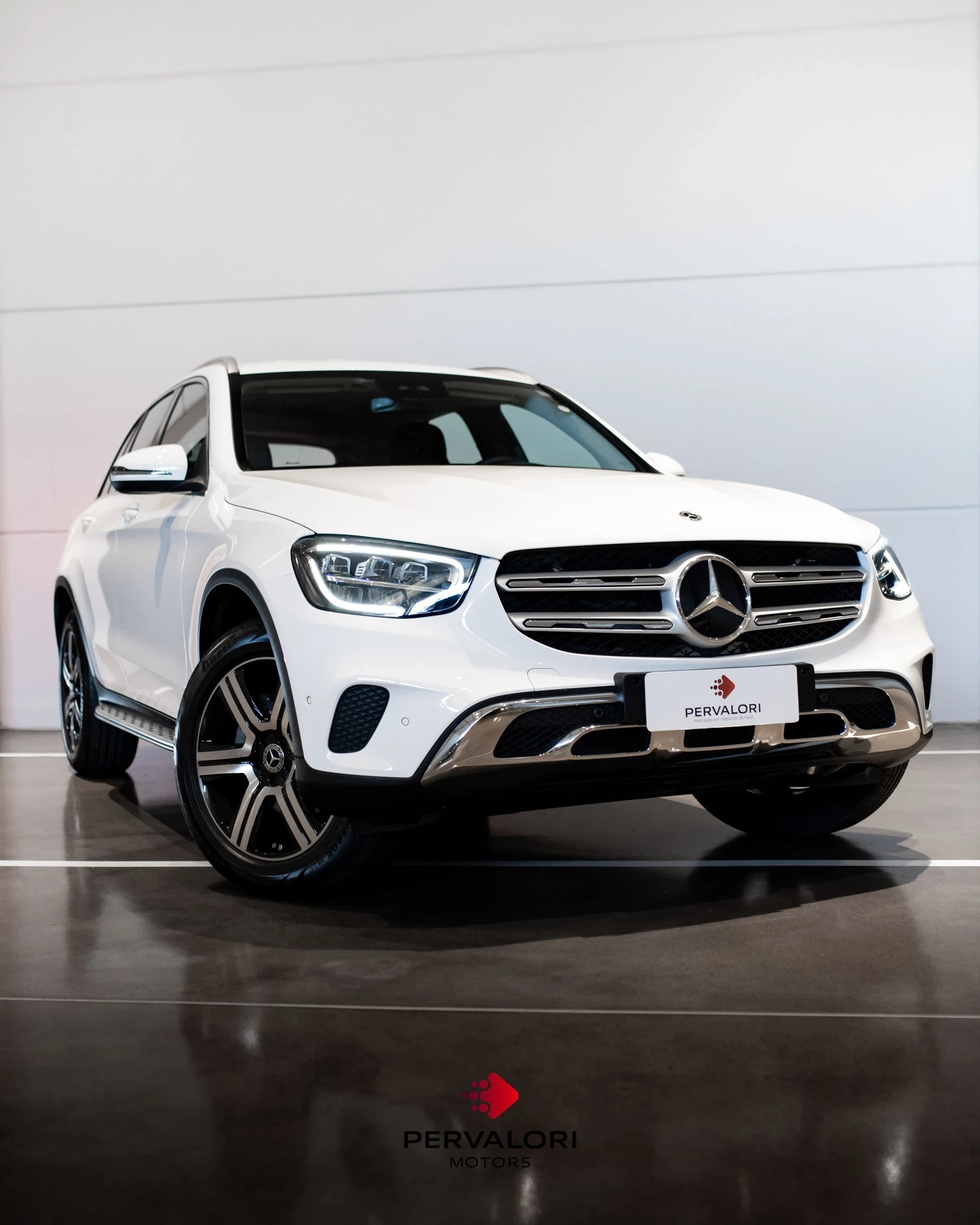 MERCEDES-BENZ GLC 220D 2.0 TURBO DIESEL OFF-ROAD 9G-TRONIC