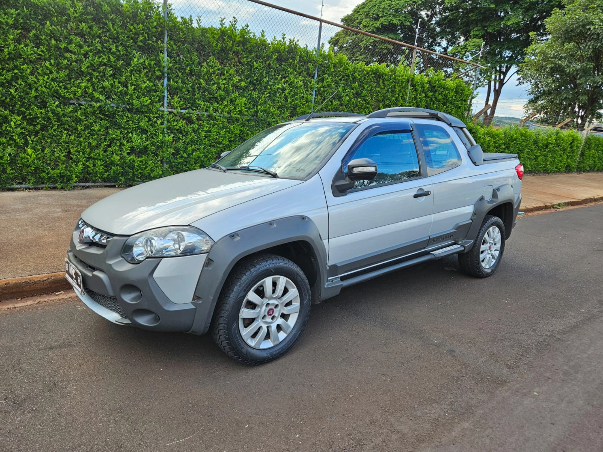 FIAT STRADA 1.8 MPI ADVENTURE CD 16V FLEX 3P MANUAL