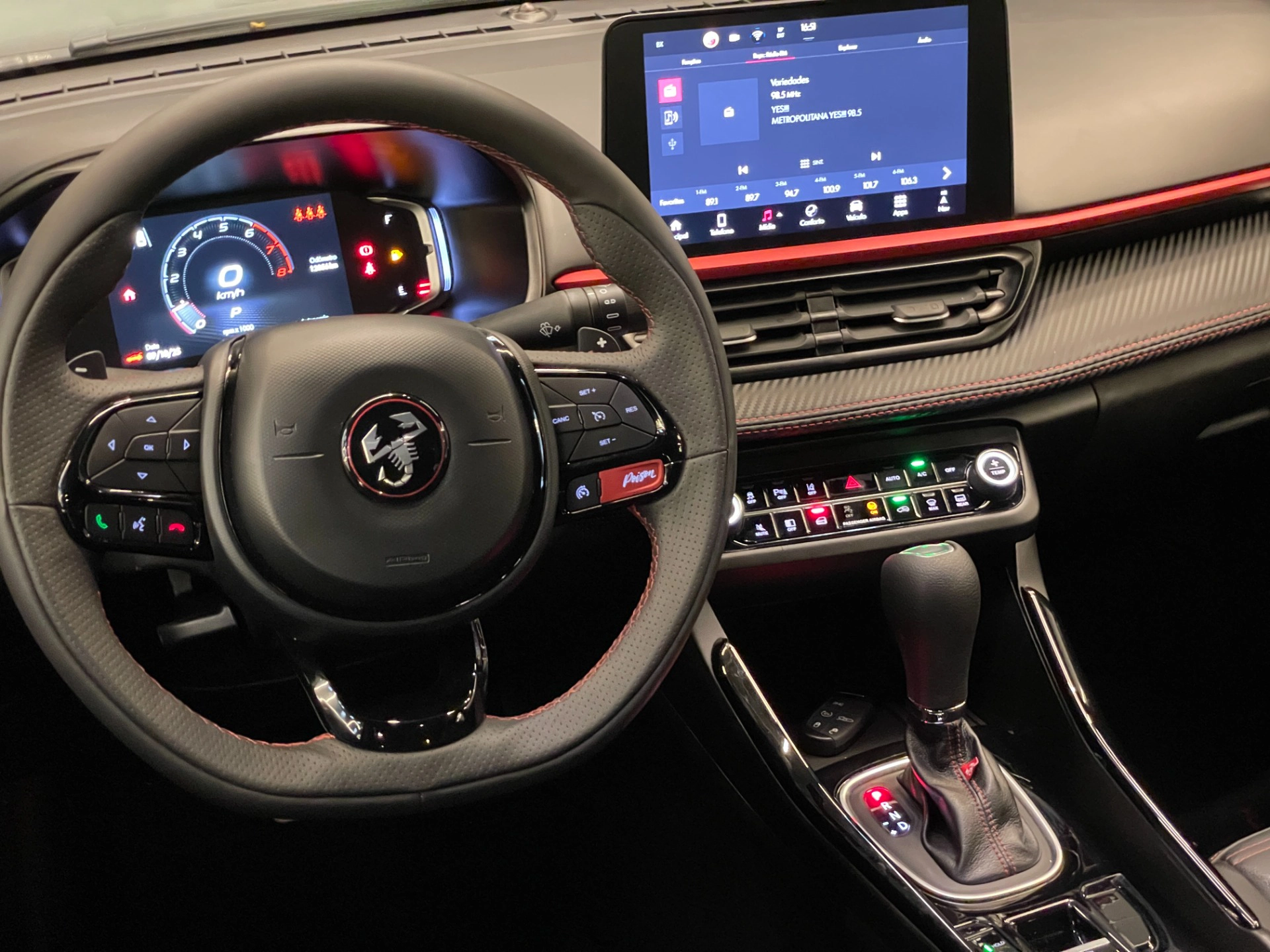 Fiat-FASTBACK-1.3 TURBO 270 FLEX ABARTH AT6