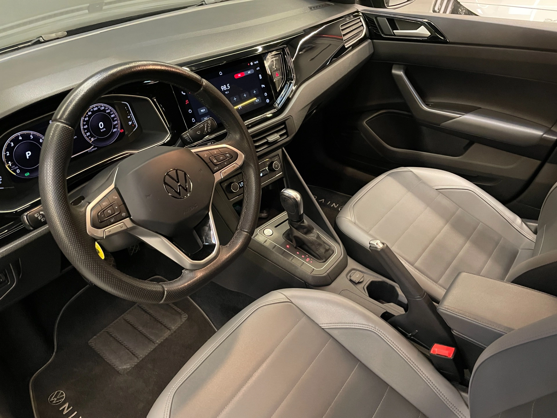 VW - Volkswagen-NIVUS-1.0 200 TSI TOTAL FLEX HIGHLINE AUTOMÁTICO