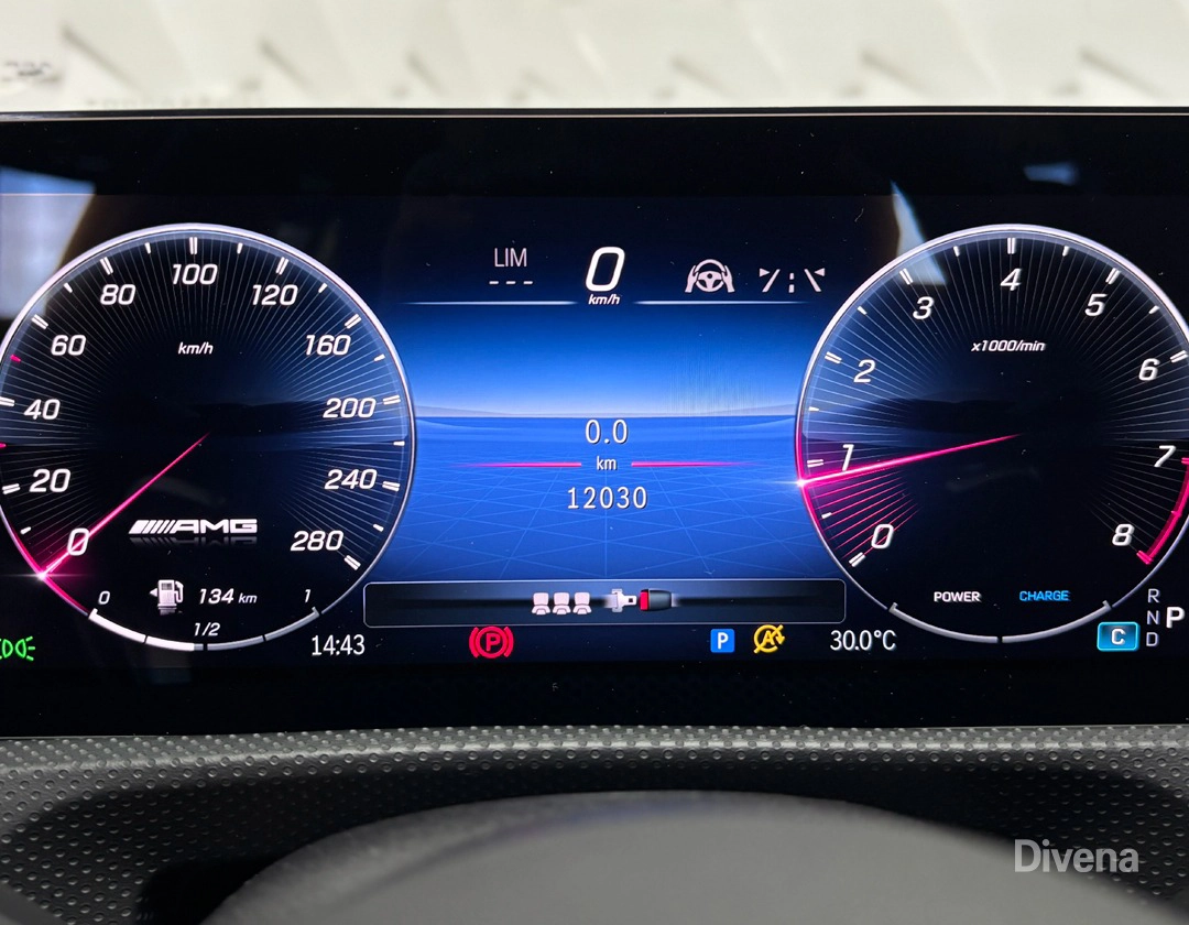 mercedes-benz CLA 35 AMG 2.0 MHEV 4MATIC 8G-DCT 202510 mercedes-benz CLA 35 AMG 2.0 MHEV 4MATIC 8G-DCT 202510