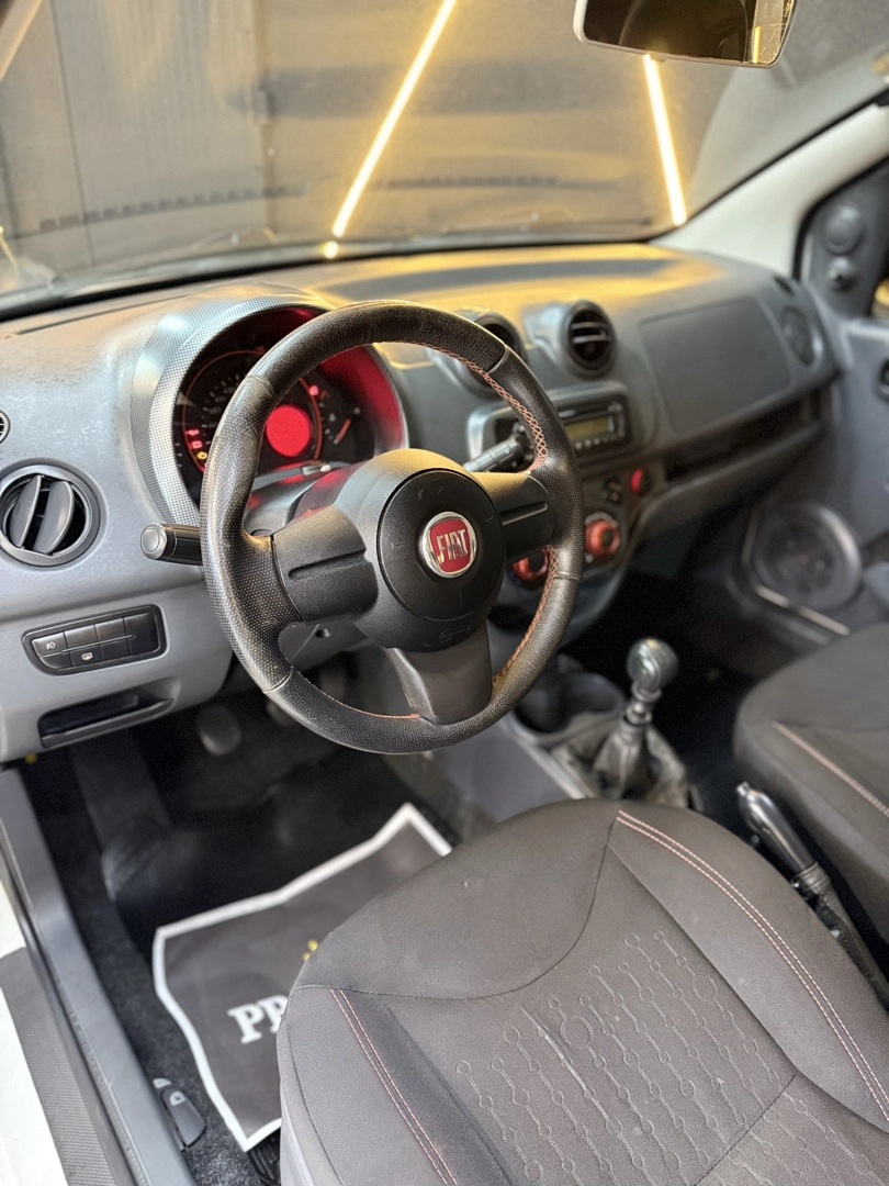 FIAT UNO 1.4 EVO SPORTING 8V FLEX 4P MANUAL