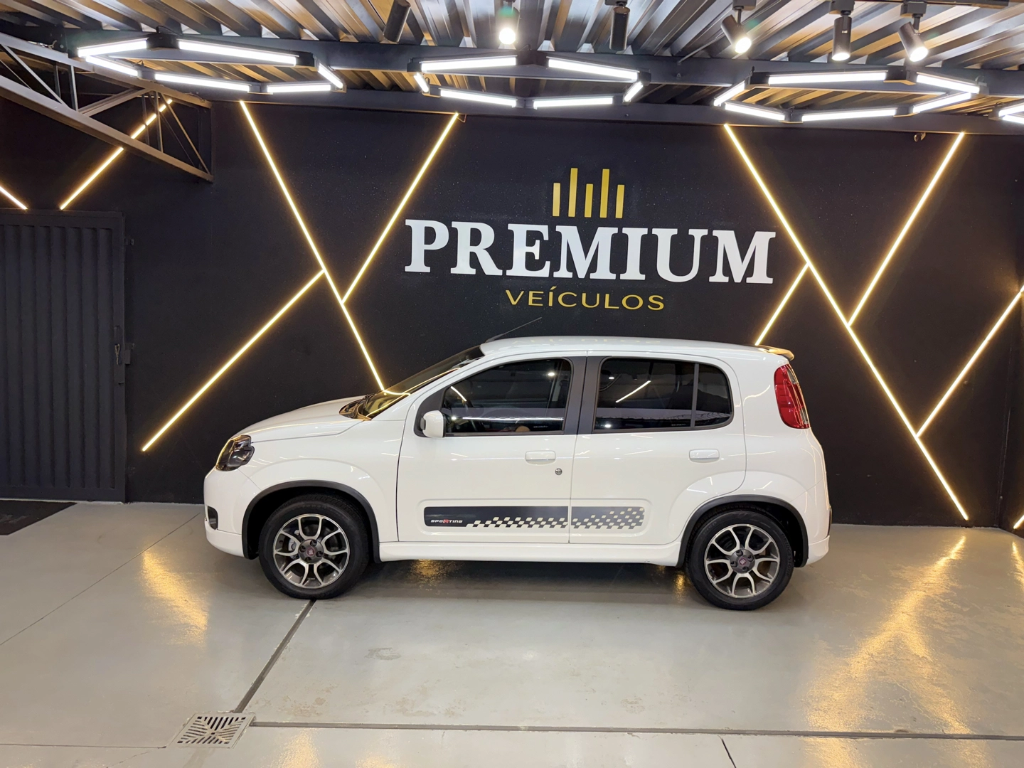 FIAT UNO 1.4 EVO SPORTING 8V FLEX 4P MANUAL