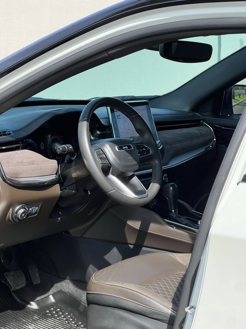 JEEP COMMANDER 2.0 TD380 TURBO DIESEL OVERLAND AT9