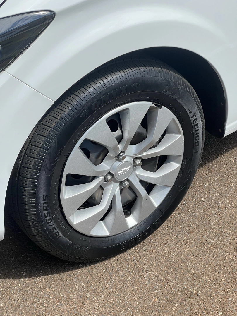 CHEVROLET ONIX 1.4 MPFI LT 8V FLEX 4P MANUAL