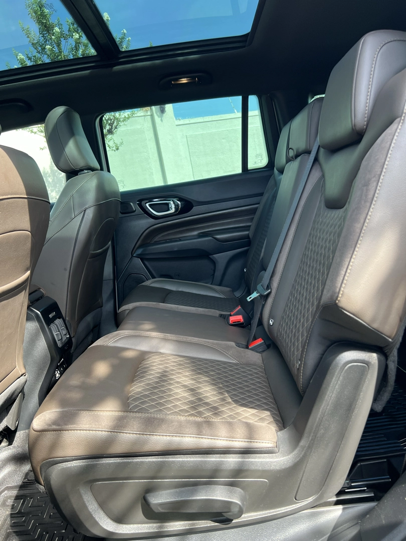 JEEP COMMANDER 2.0 TD380 TURBO DIESEL OVERLAND AT9