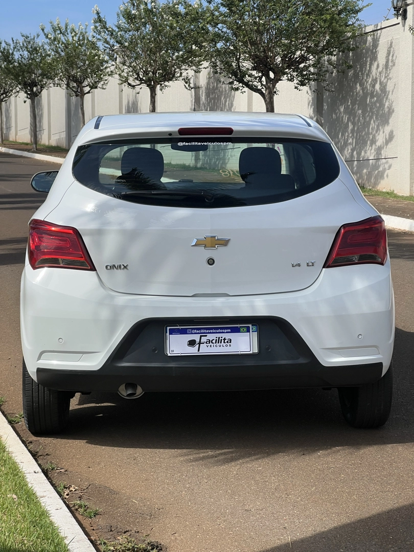CHEVROLET ONIX 1.4 MPFI LT 8V FLEX 4P MANUAL